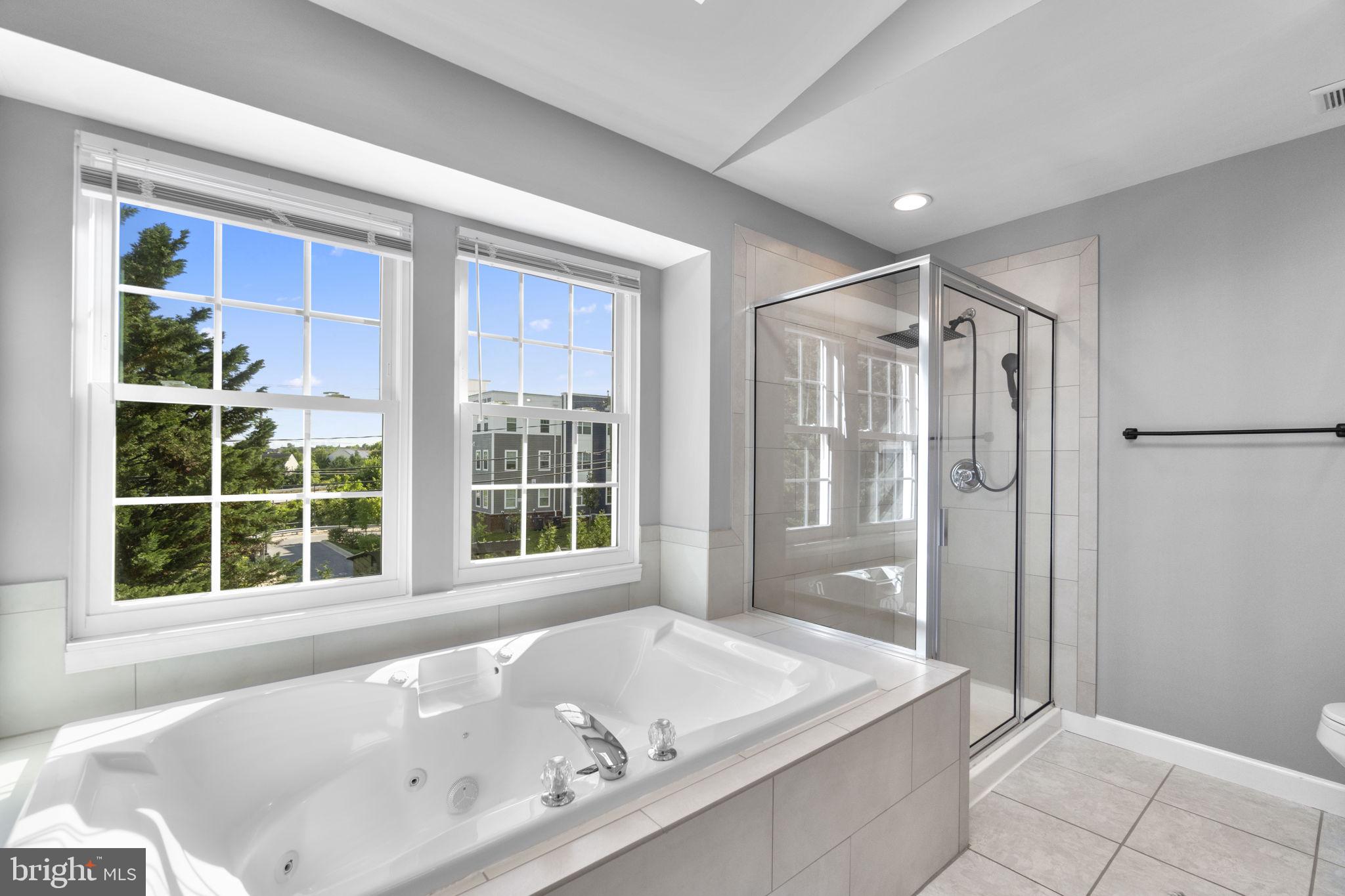 WHISPERING MEADOWS - Residential