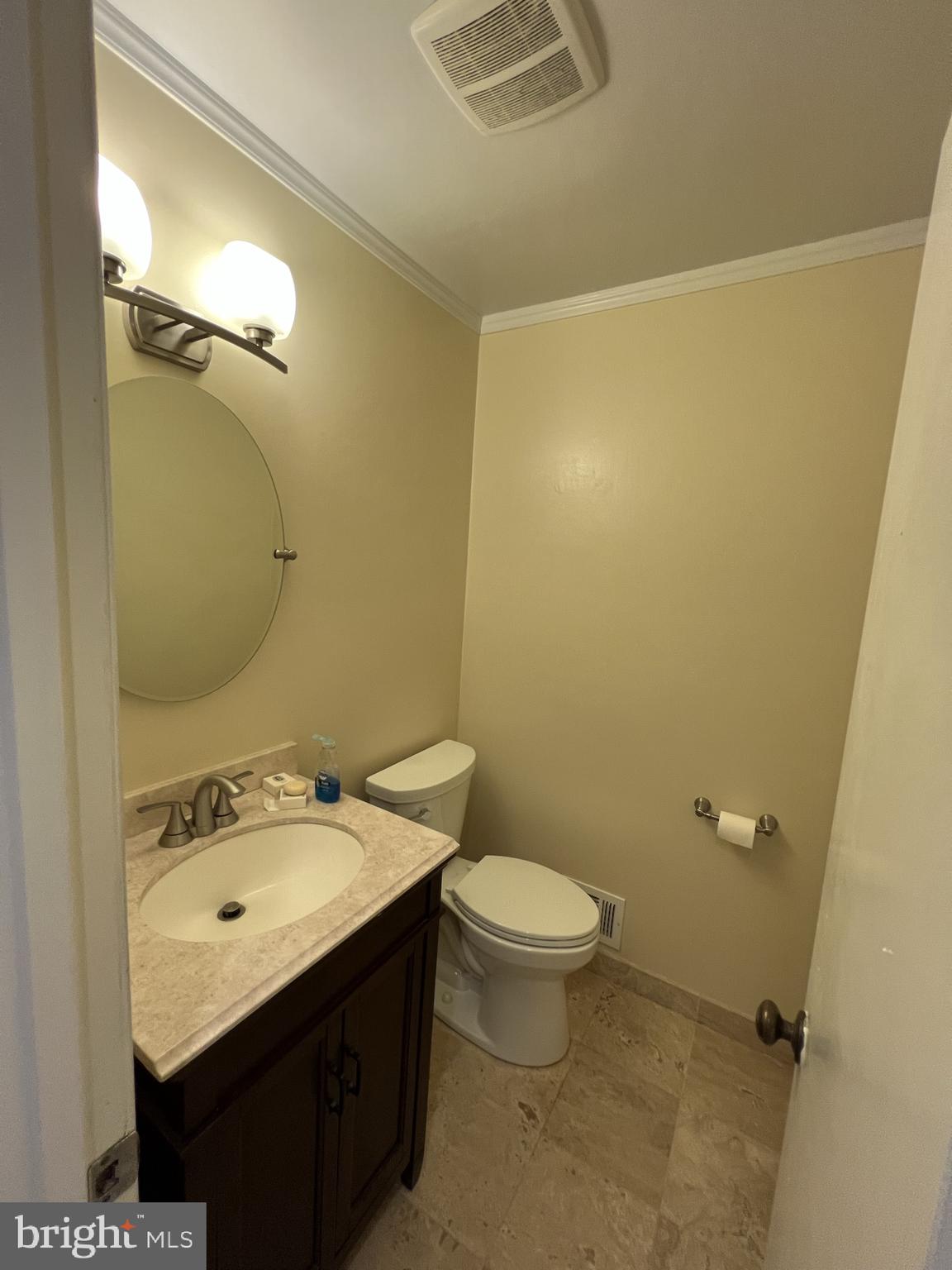POTOMAC OUTSIDE - Residential Lease