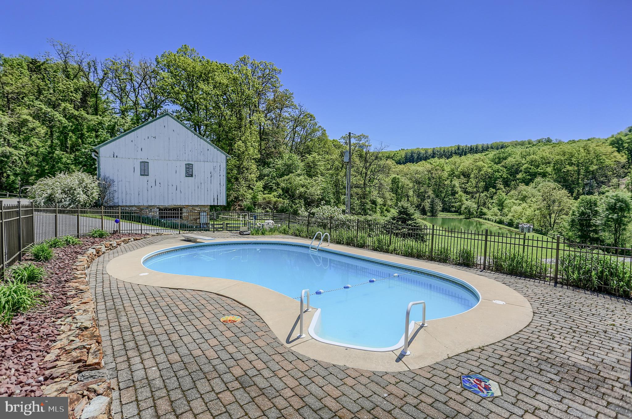 LIONERS CREEK - Residential
