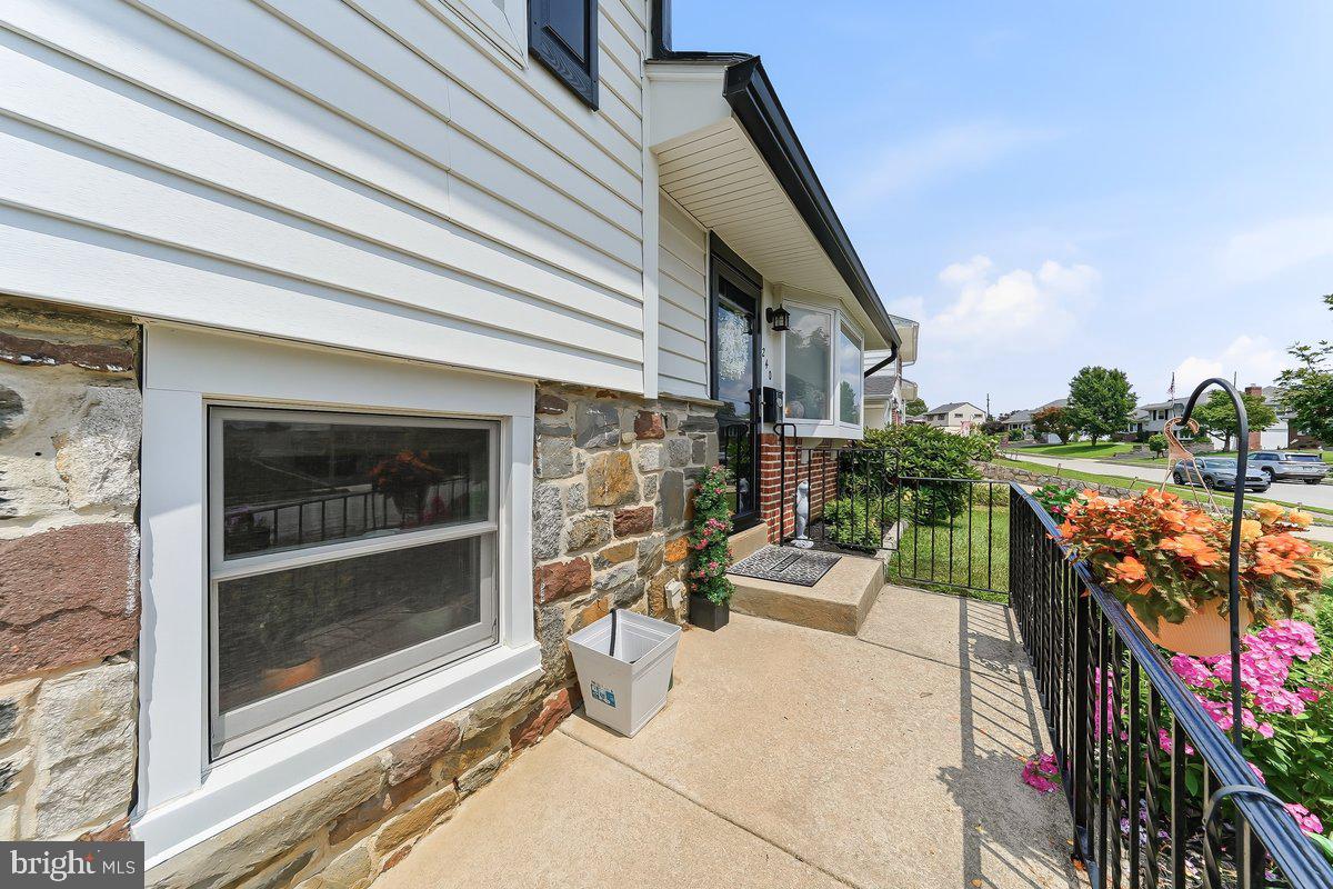 LAWRENCE PARK - Residential