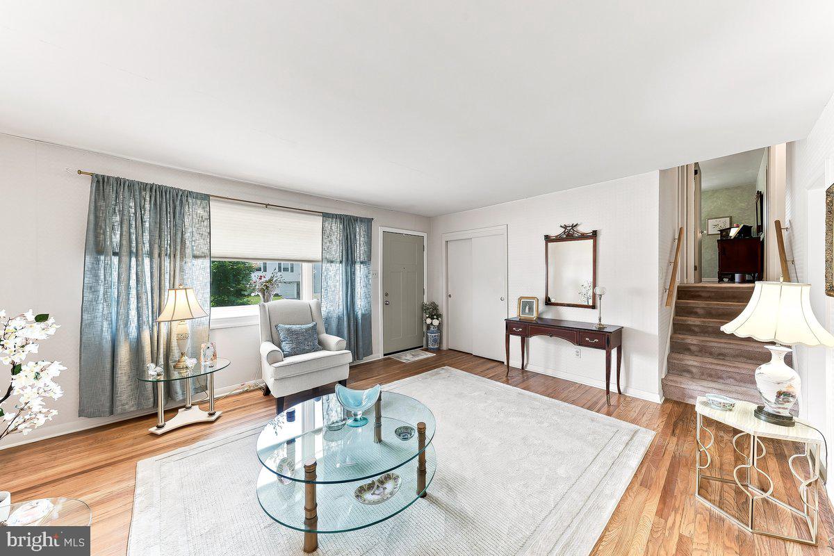LAWRENCE PARK - Residential