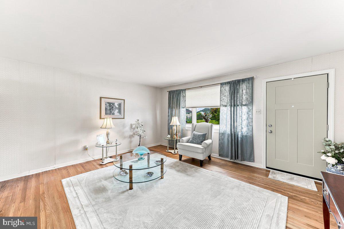 LAWRENCE PARK - Residential
