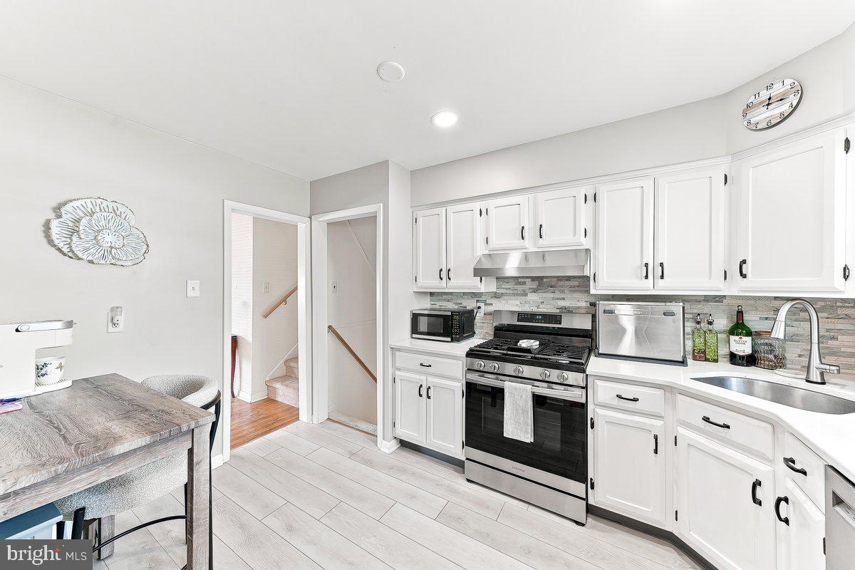 LAWRENCE PARK - Residential