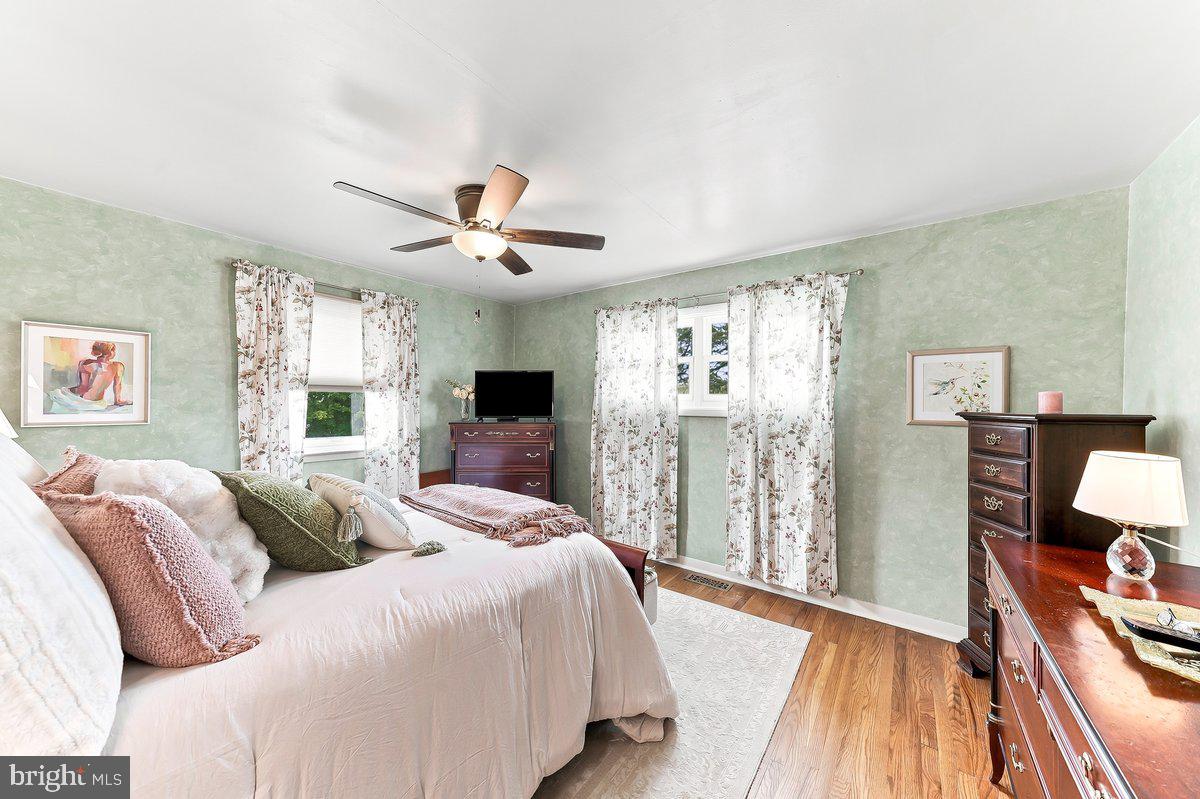 LAWRENCE PARK - Residential
