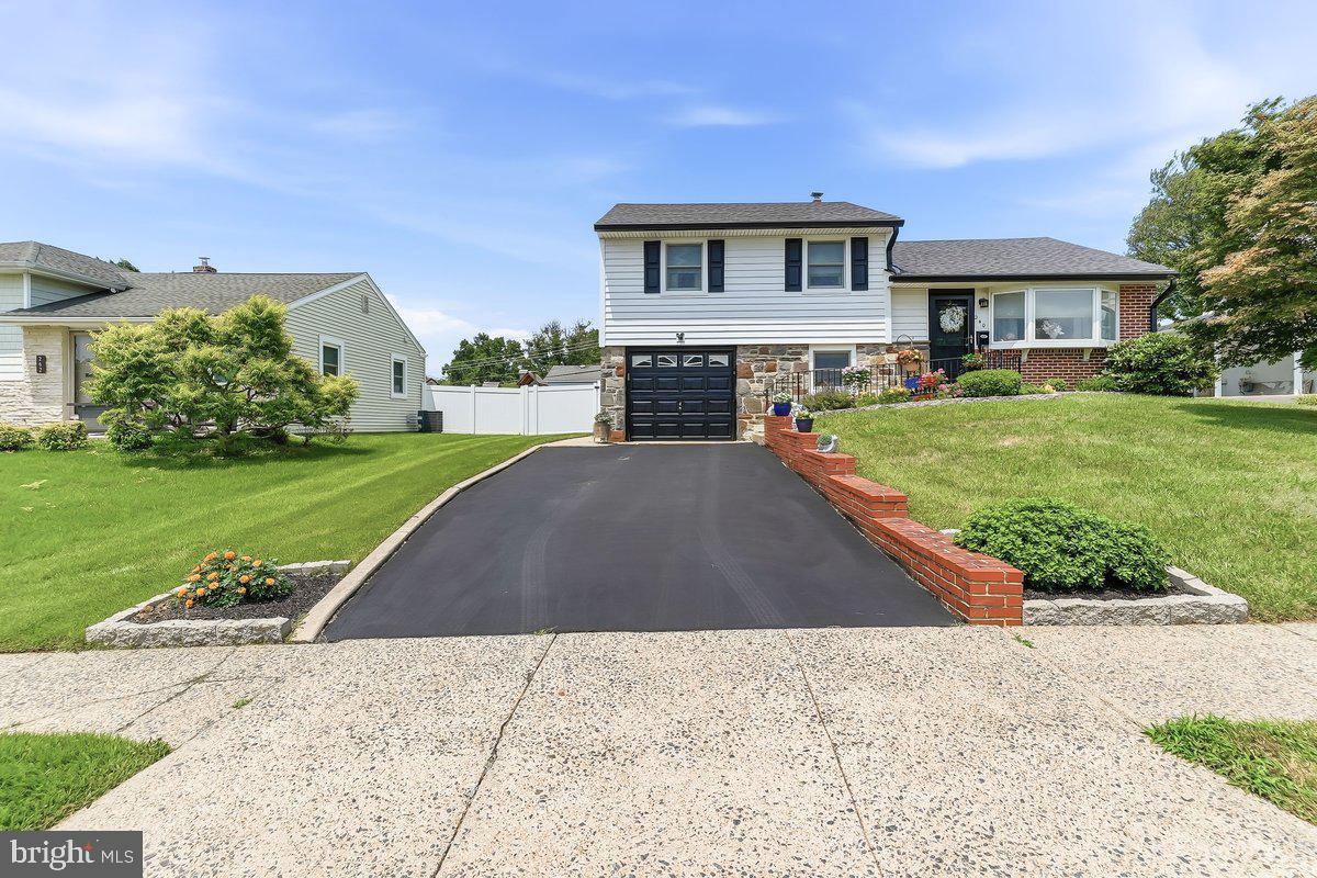 LAWRENCE PARK - Residential