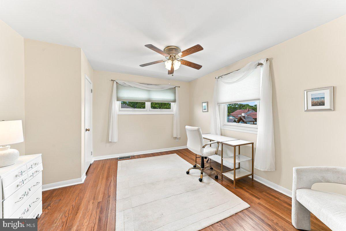 LAWRENCE PARK - Residential
