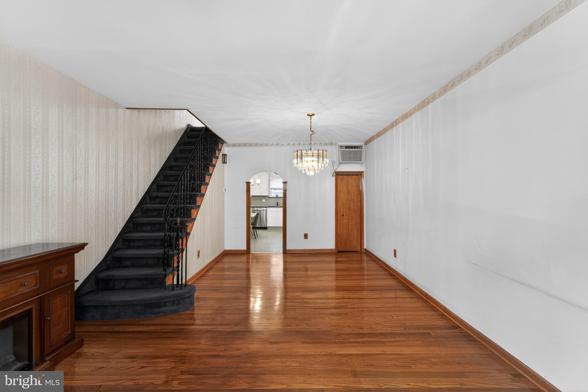 LOWER MOYAMENSING - Residential