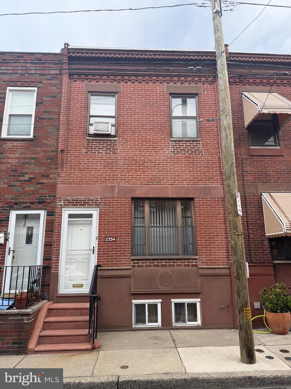 LOWER MOYAMENSING - Residential