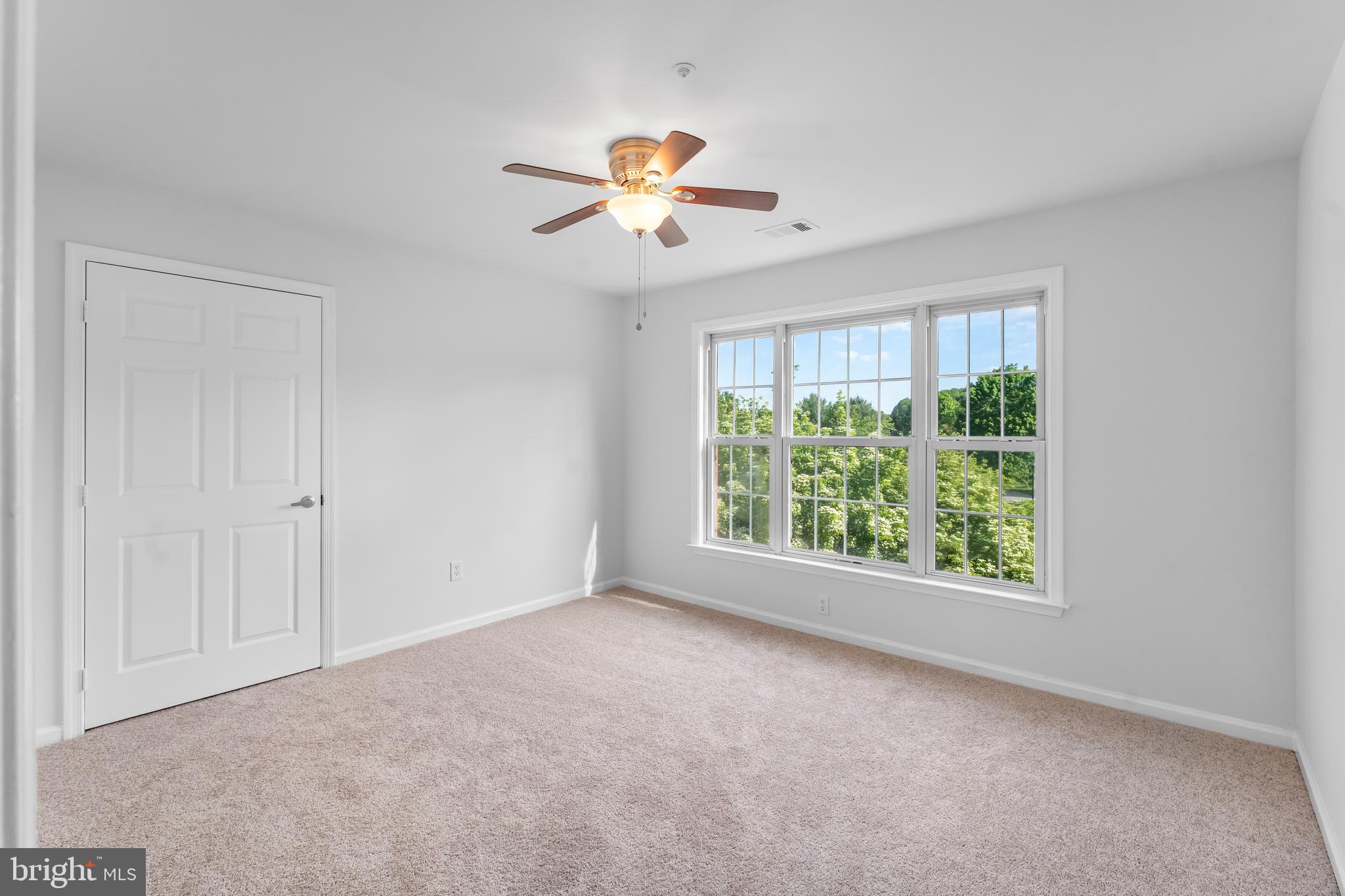 COLLINGTON MANOR - Residential