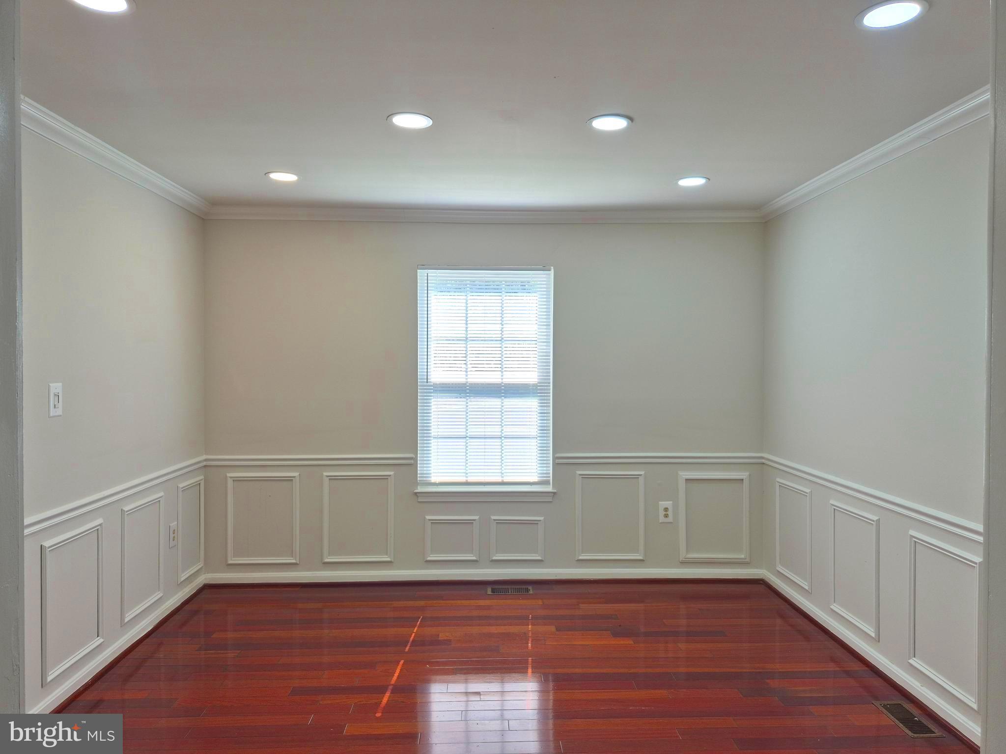 CAMBRIDGE ESTATES - Residential