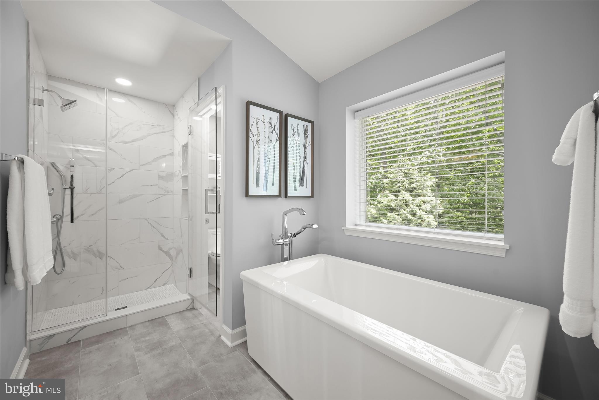 MCKENZIE MEADOWS - Residential
