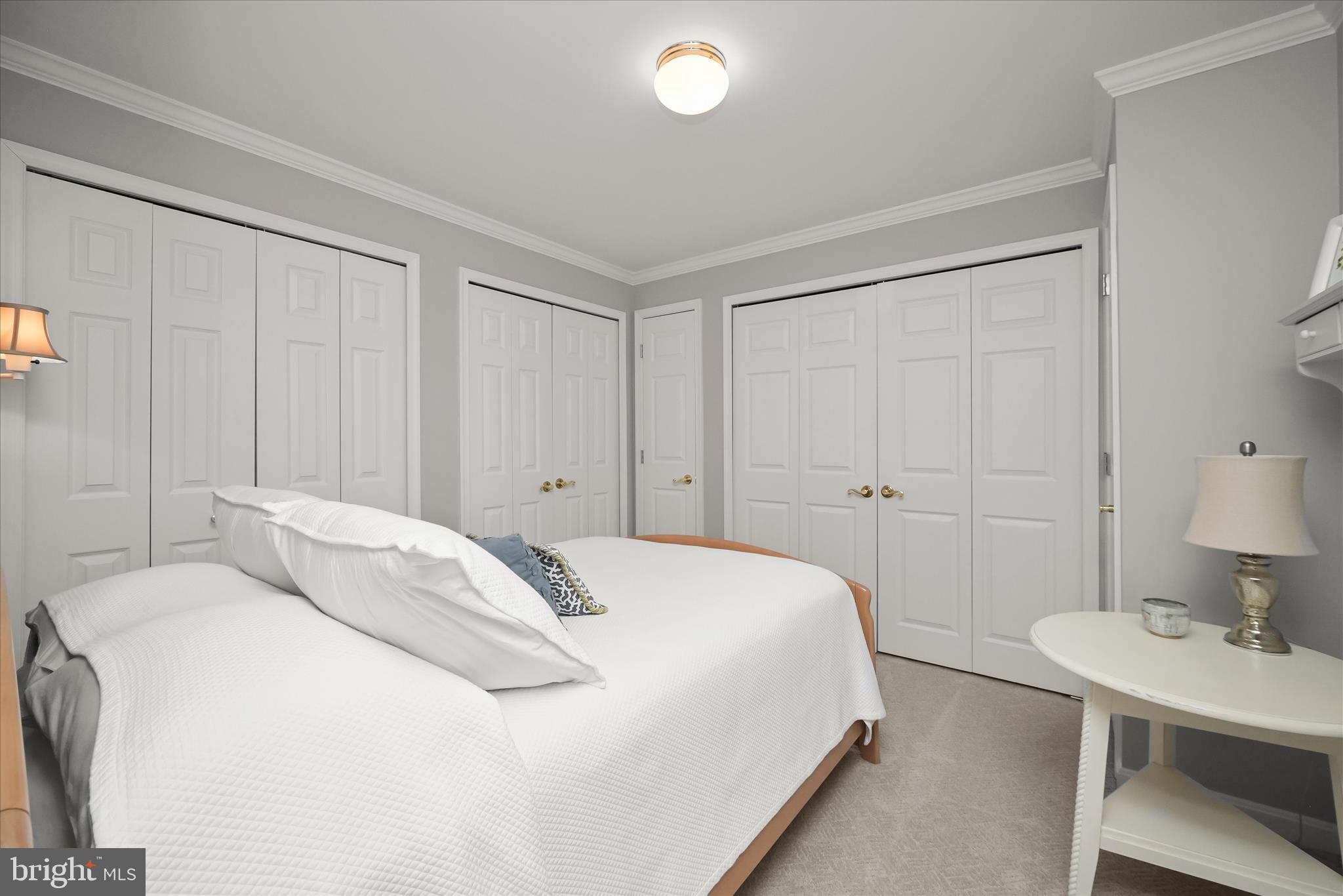 MCKENZIE MEADOWS - Residential