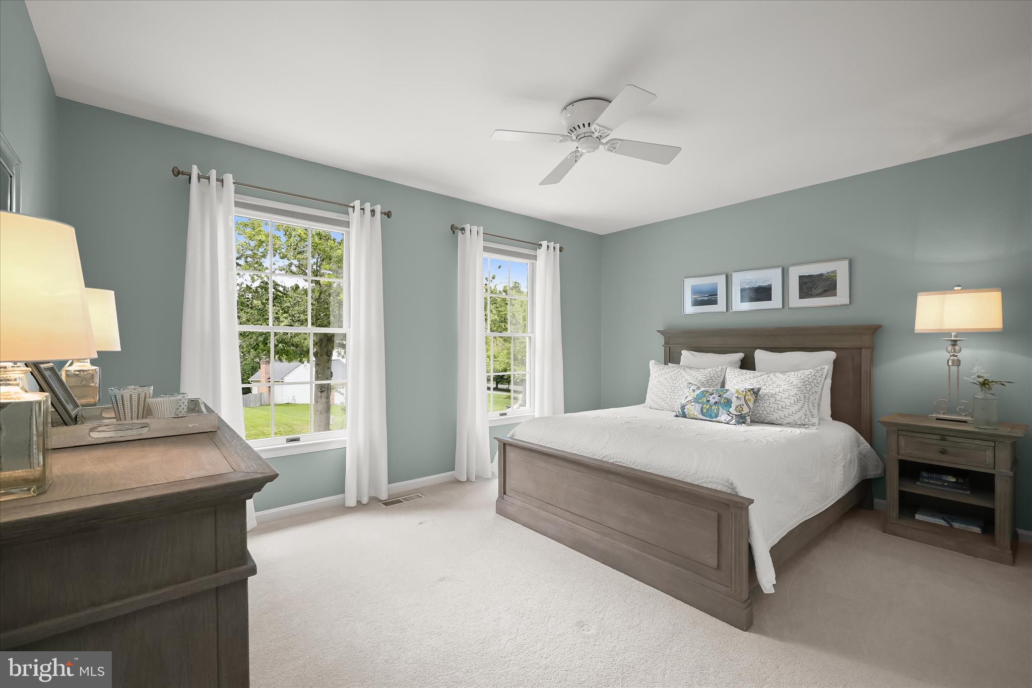 MCKENZIE MEADOWS - Residential