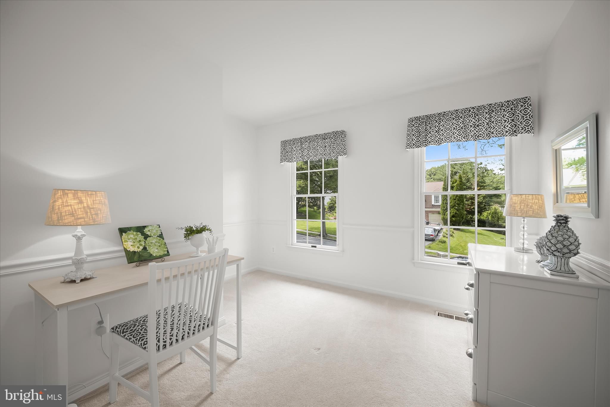 MCKENZIE MEADOWS - Residential