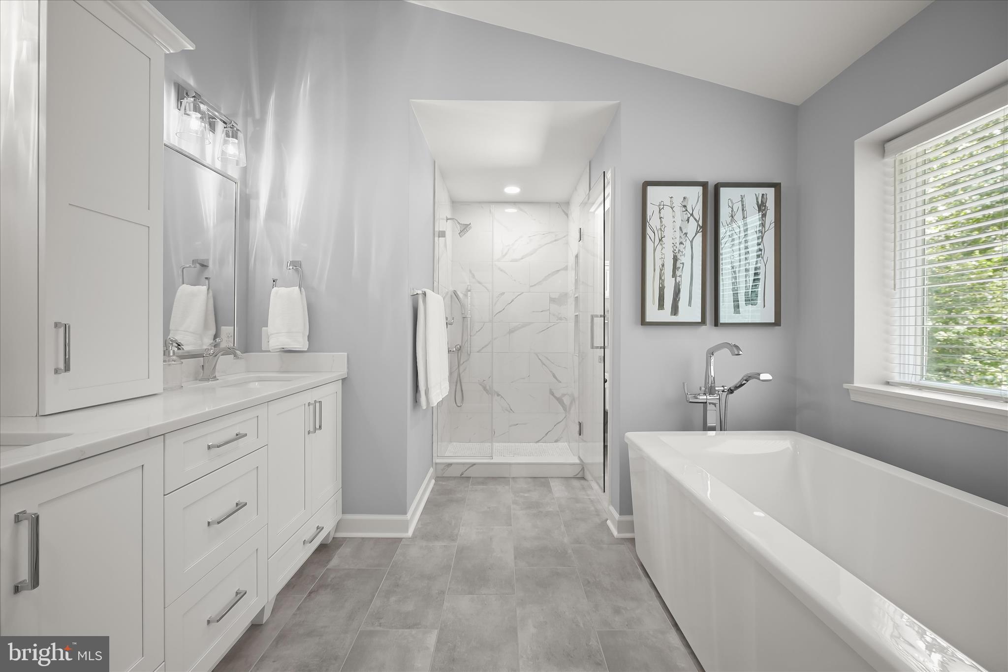 MCKENZIE MEADOWS - Residential