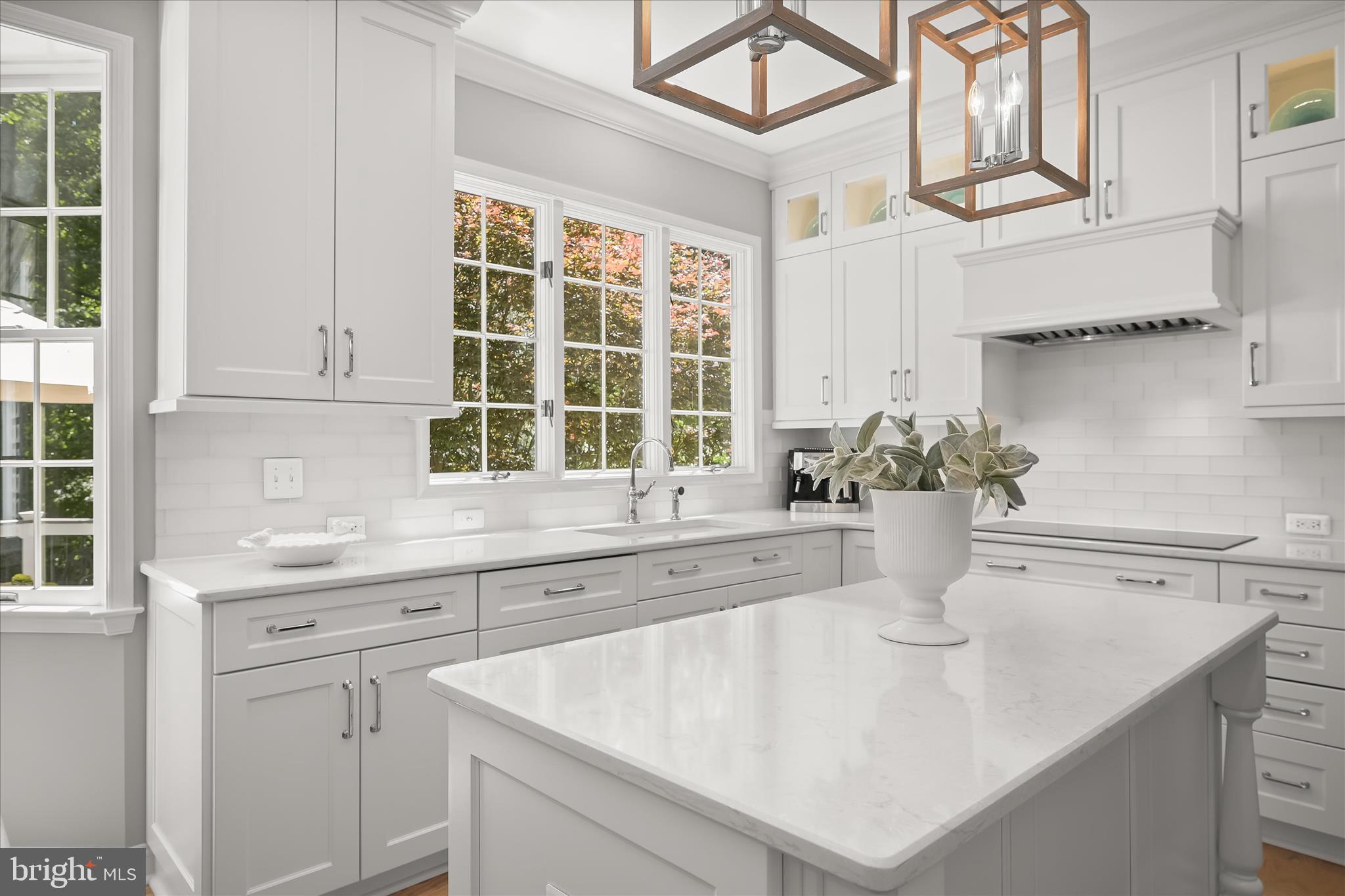 MCKENZIE MEADOWS - Residential