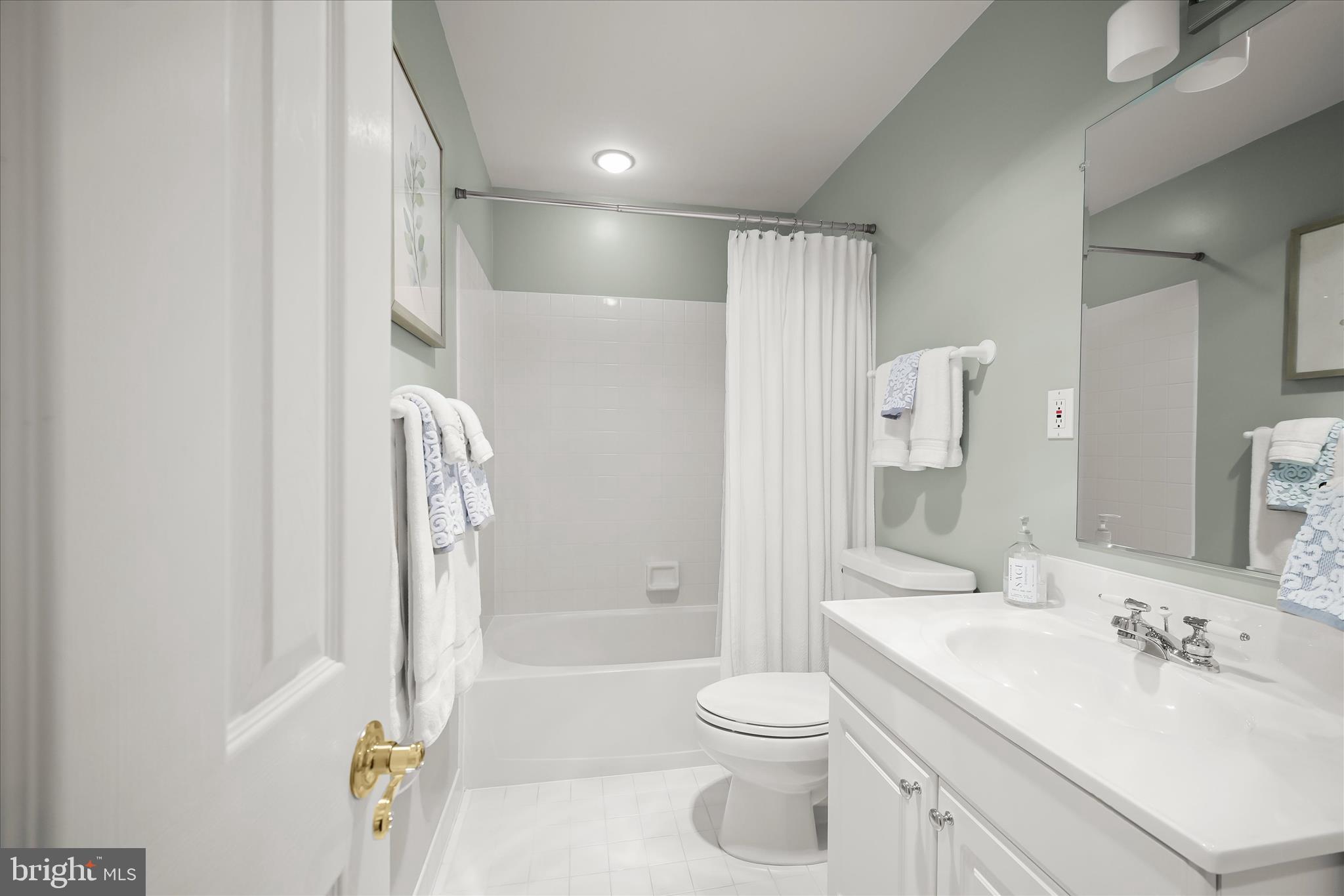 MCKENZIE MEADOWS - Residential