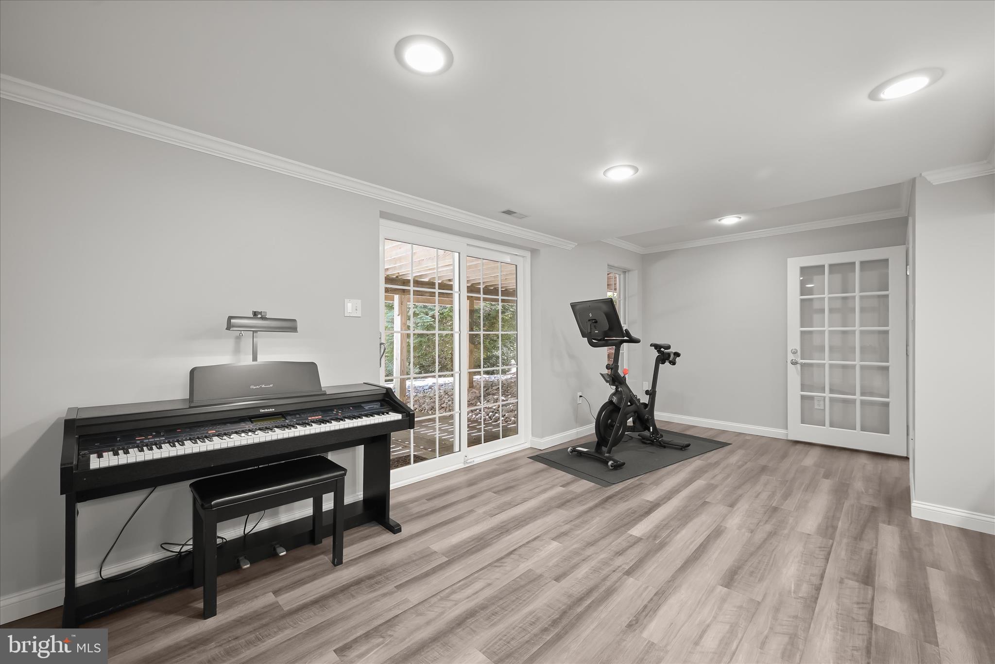 MCKENZIE MEADOWS - Residential