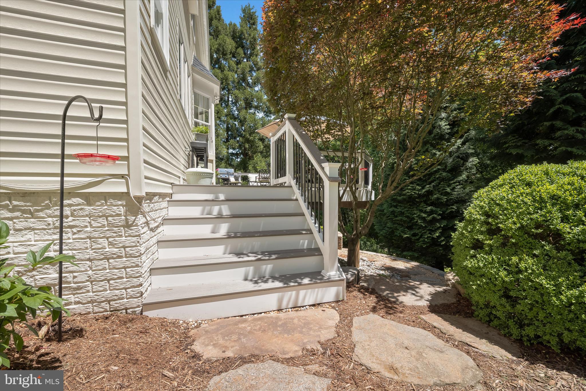 MCKENZIE MEADOWS - Residential