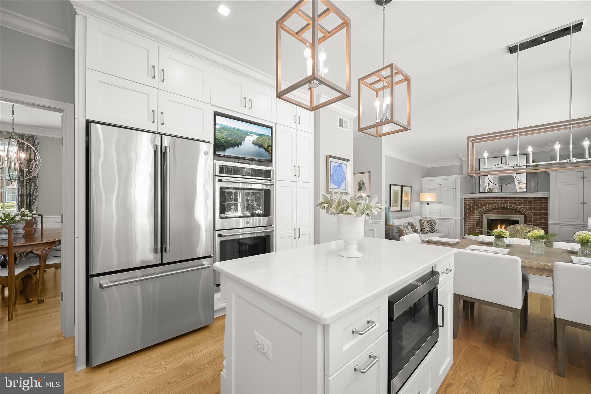 MCKENZIE MEADOWS - Residential