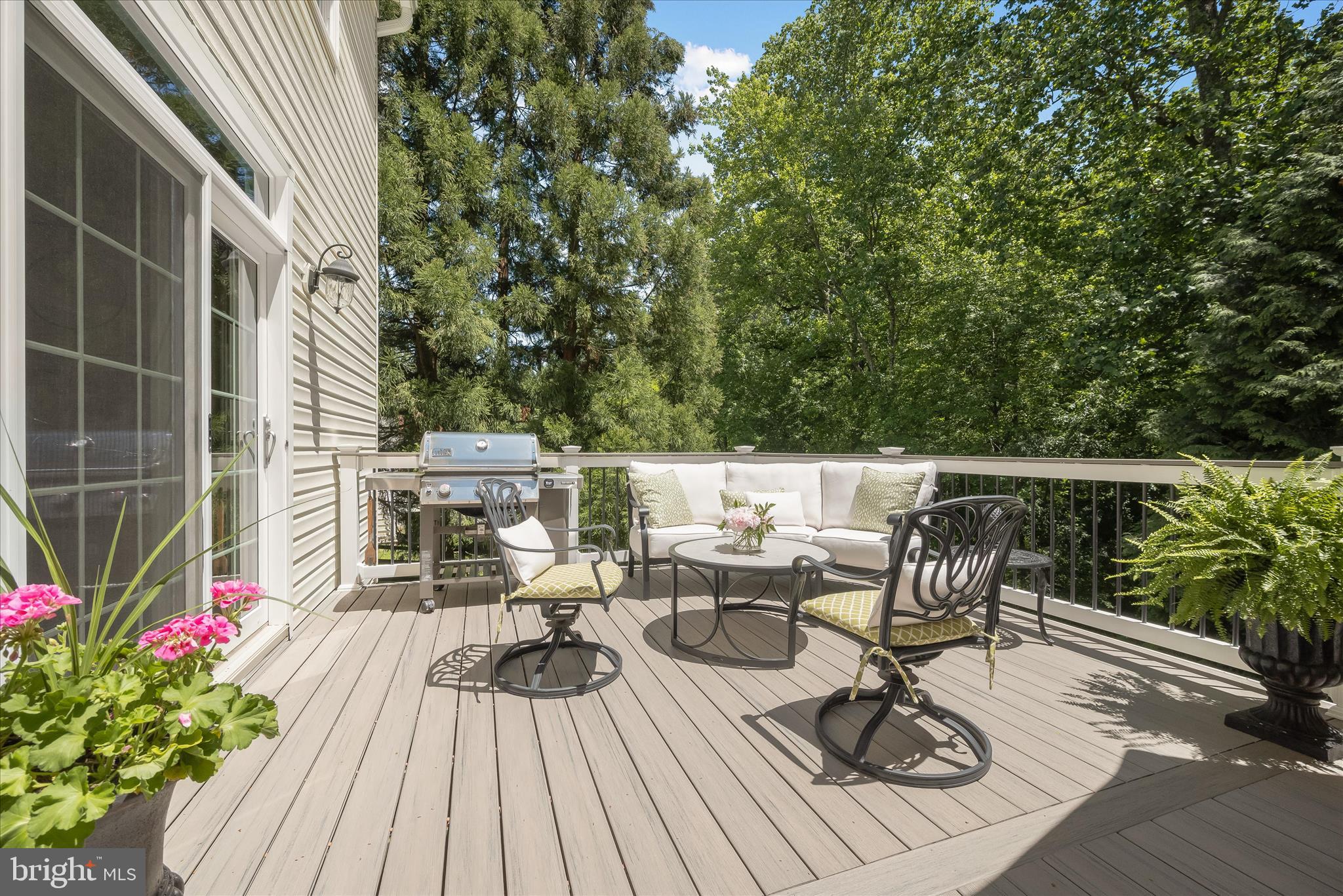 MCKENZIE MEADOWS - Residential