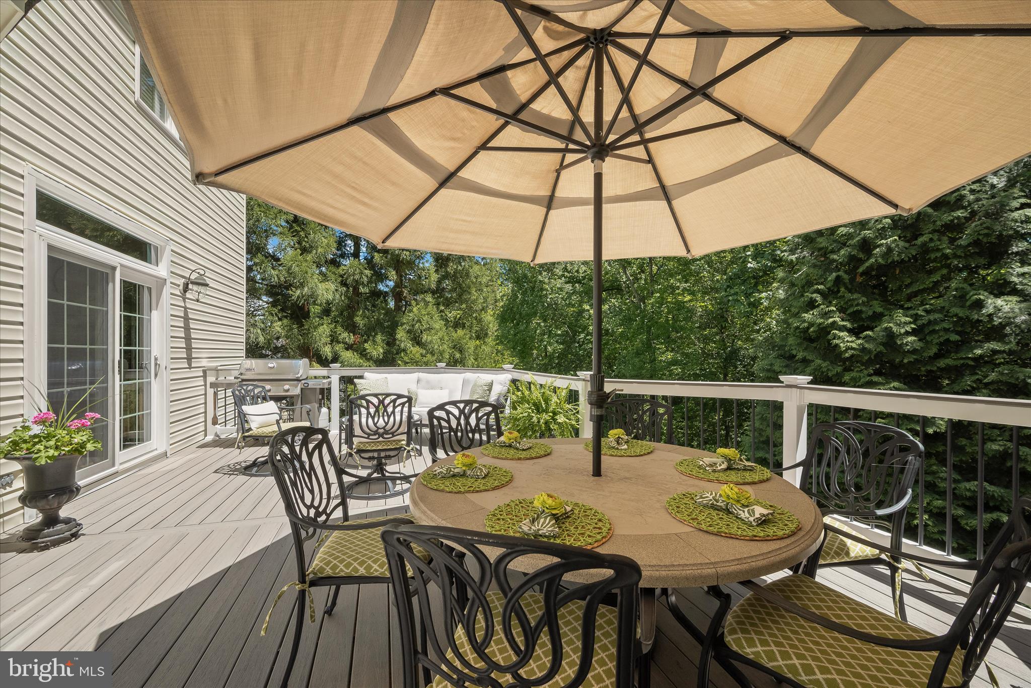 MCKENZIE MEADOWS - Residential