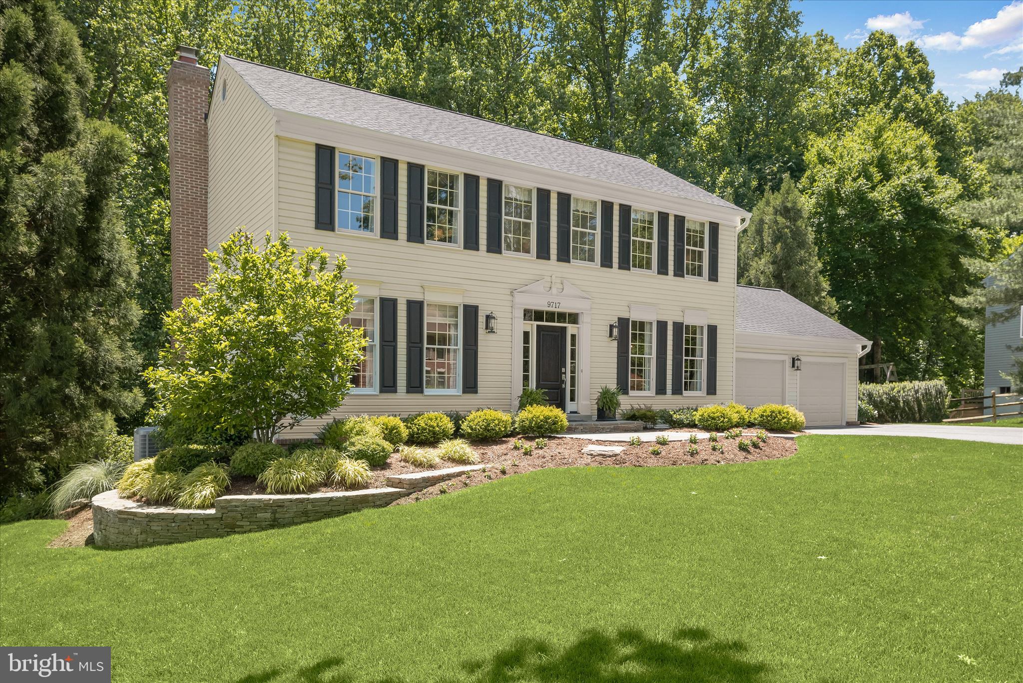 MCKENZIE MEADOWS - Residential
