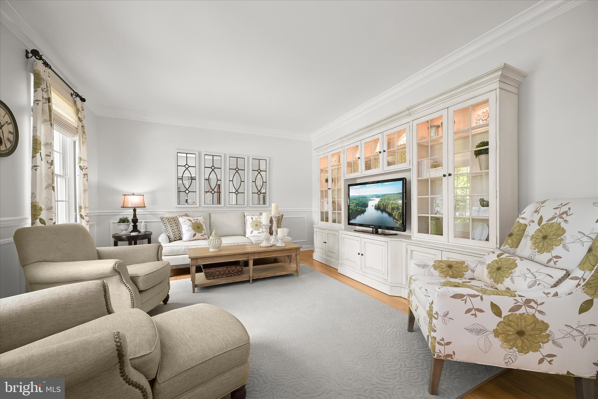MCKENZIE MEADOWS - Residential