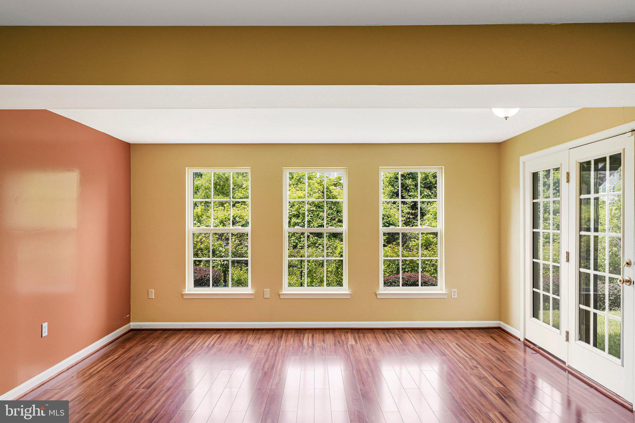 THE VILLAS AT REGENT PAR - Residential