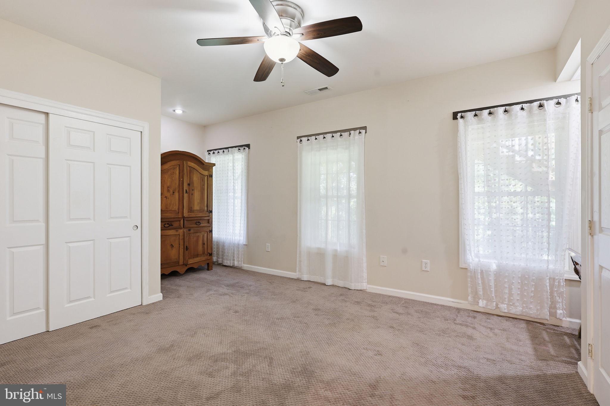 SALEM RIDGE - Residential