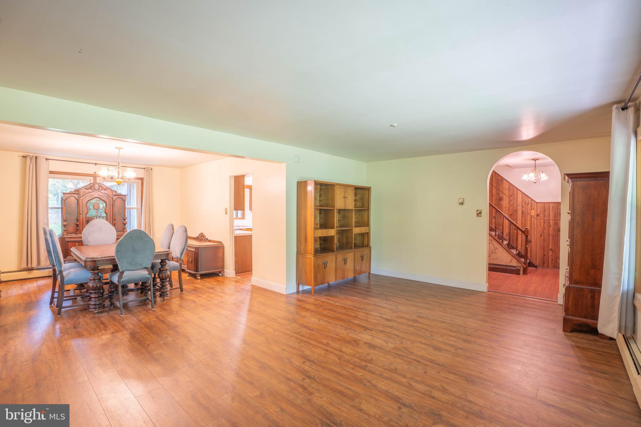 UPPER SOUTHAMPTON - Residential