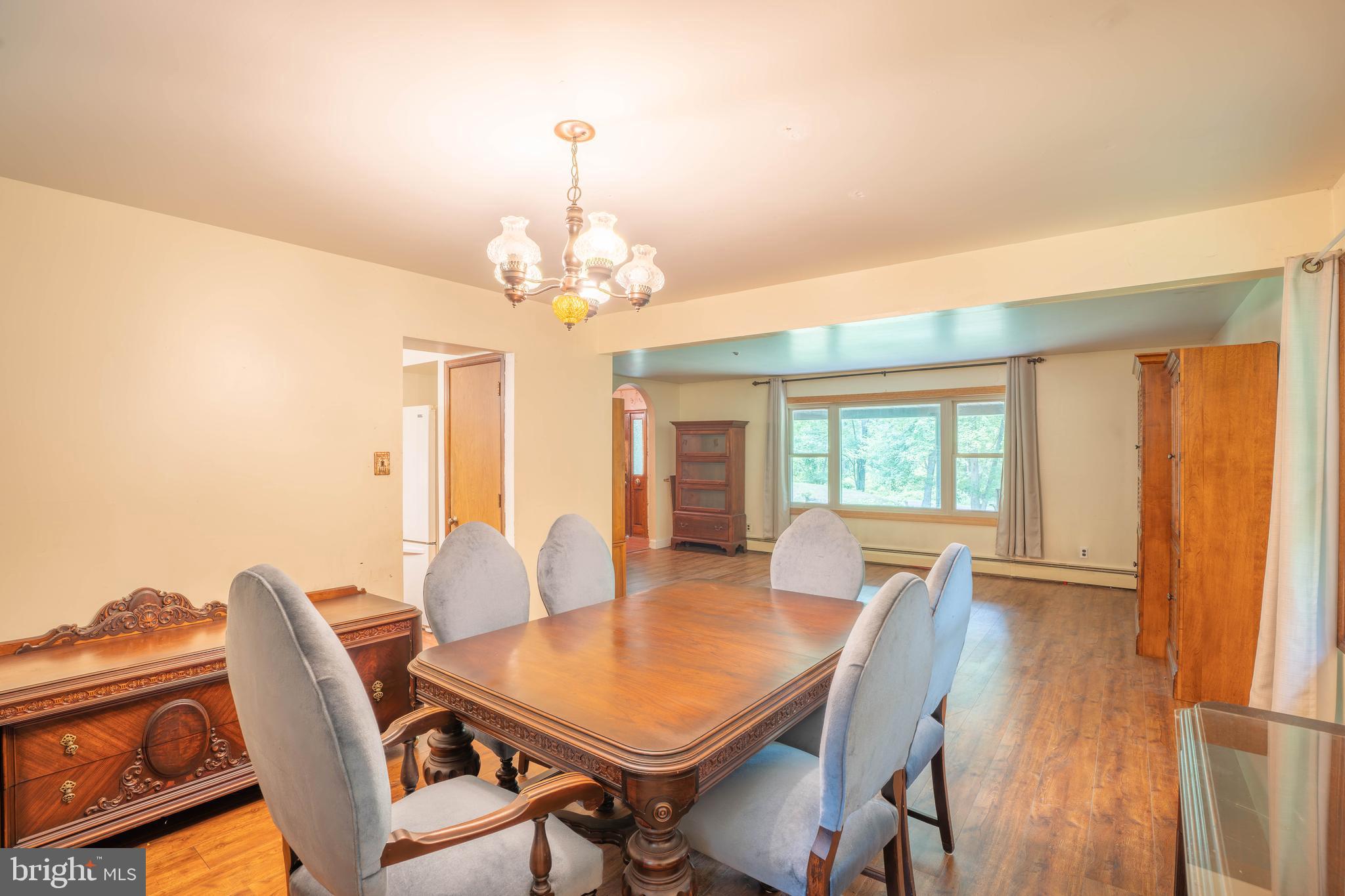 UPPER SOUTHAMPTON - Residential