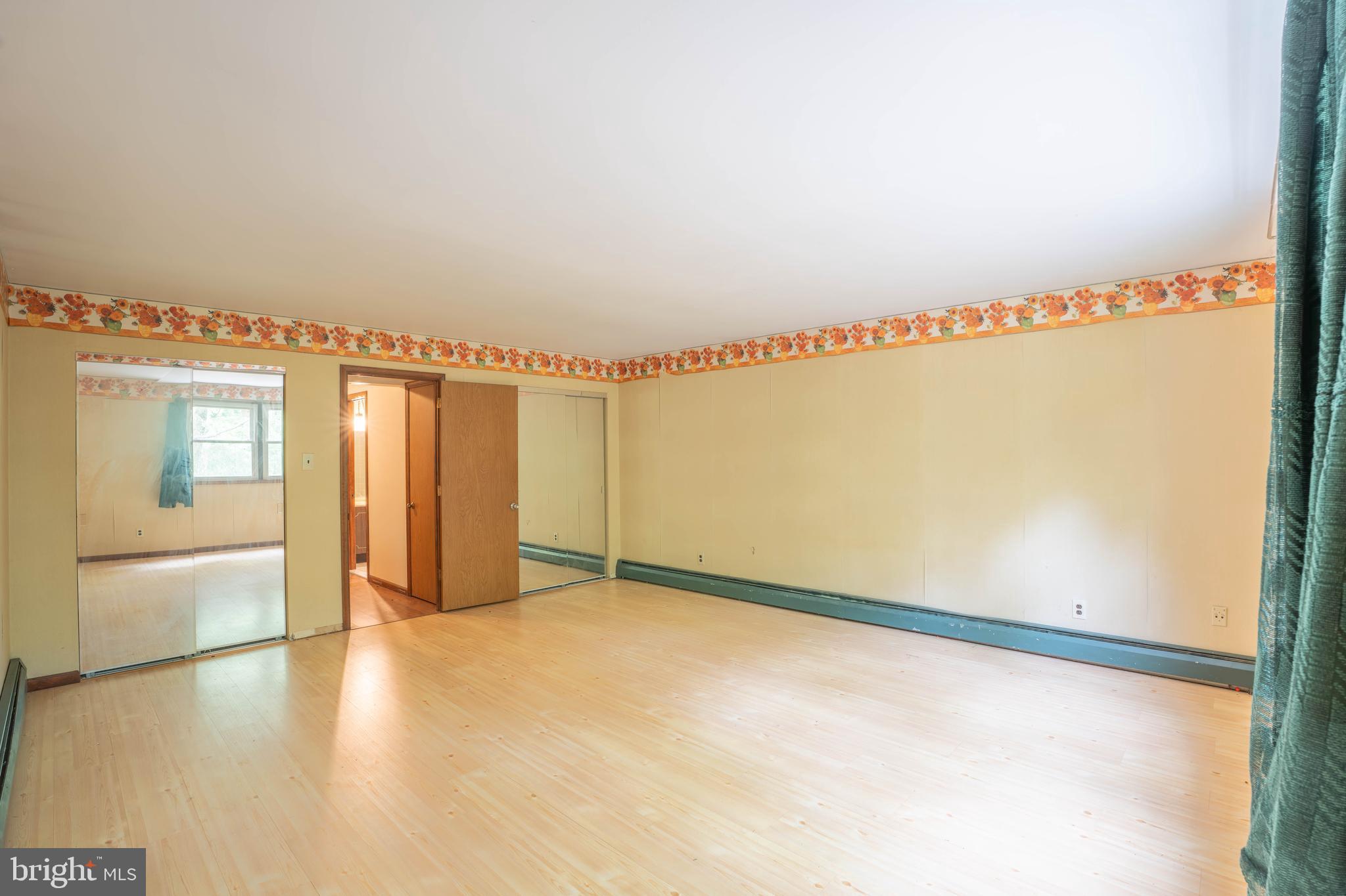 UPPER SOUTHAMPTON - Residential