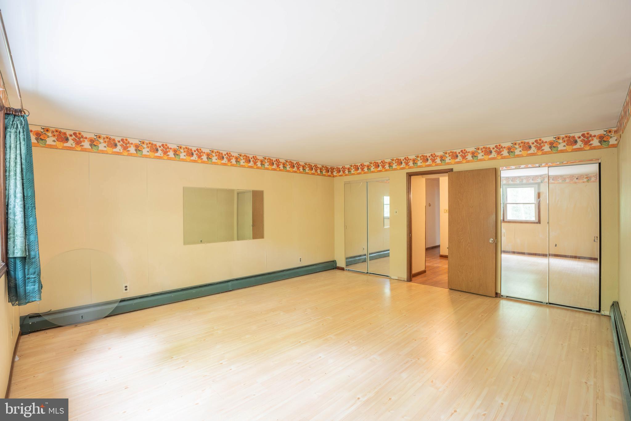 UPPER SOUTHAMPTON - Residential
