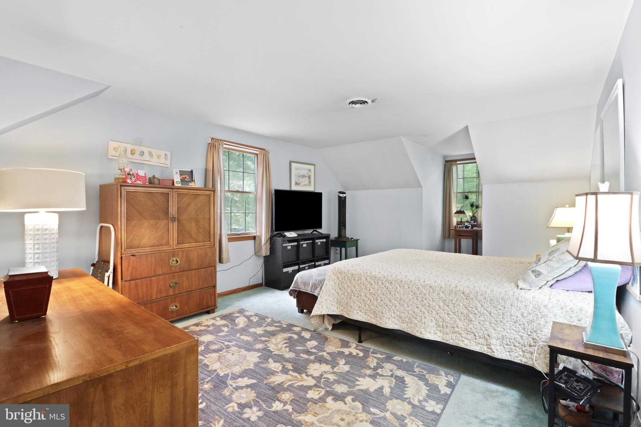 SMITHFIELD VILLAGE - Residential