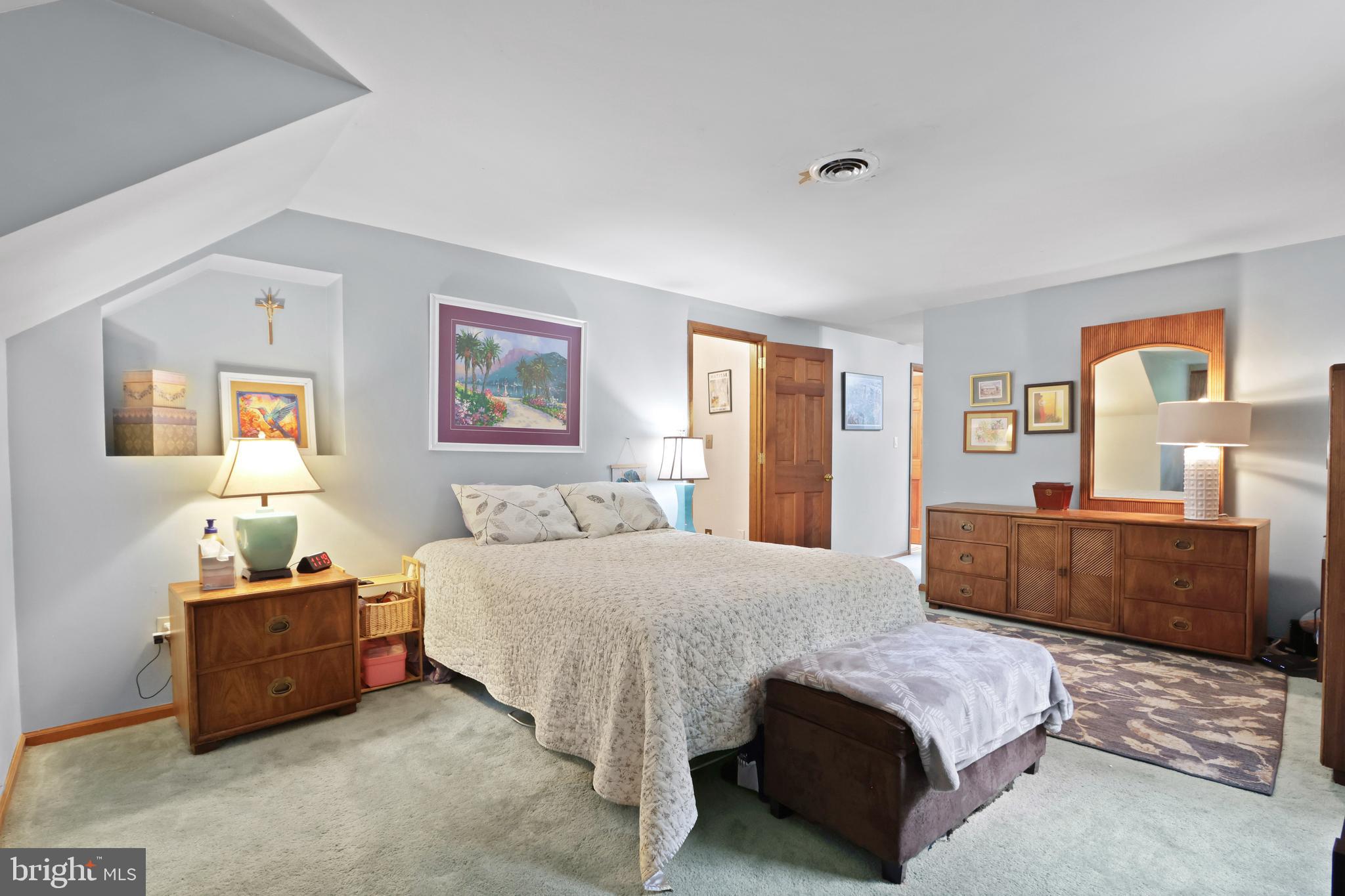 SMITHFIELD VILLAGE - Residential