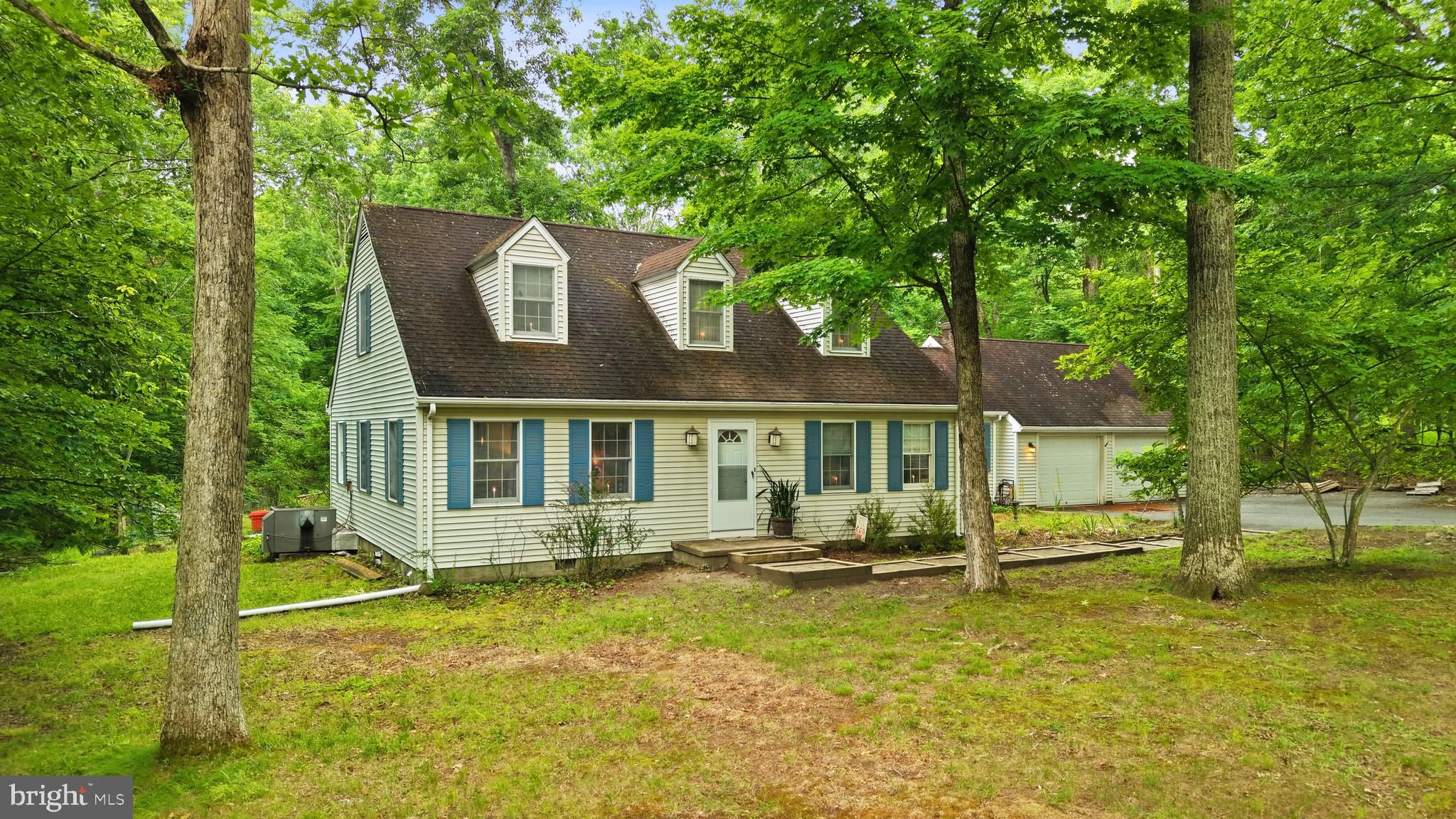 SMITHFIELD VILLAGE - Residential