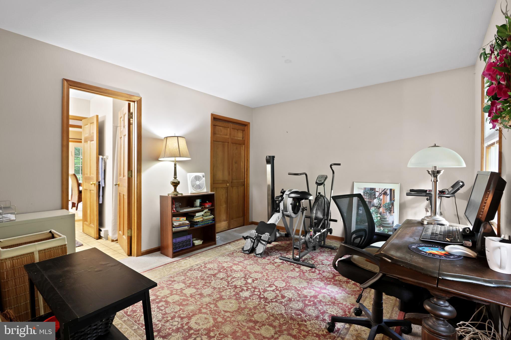 SMITHFIELD VILLAGE - Residential