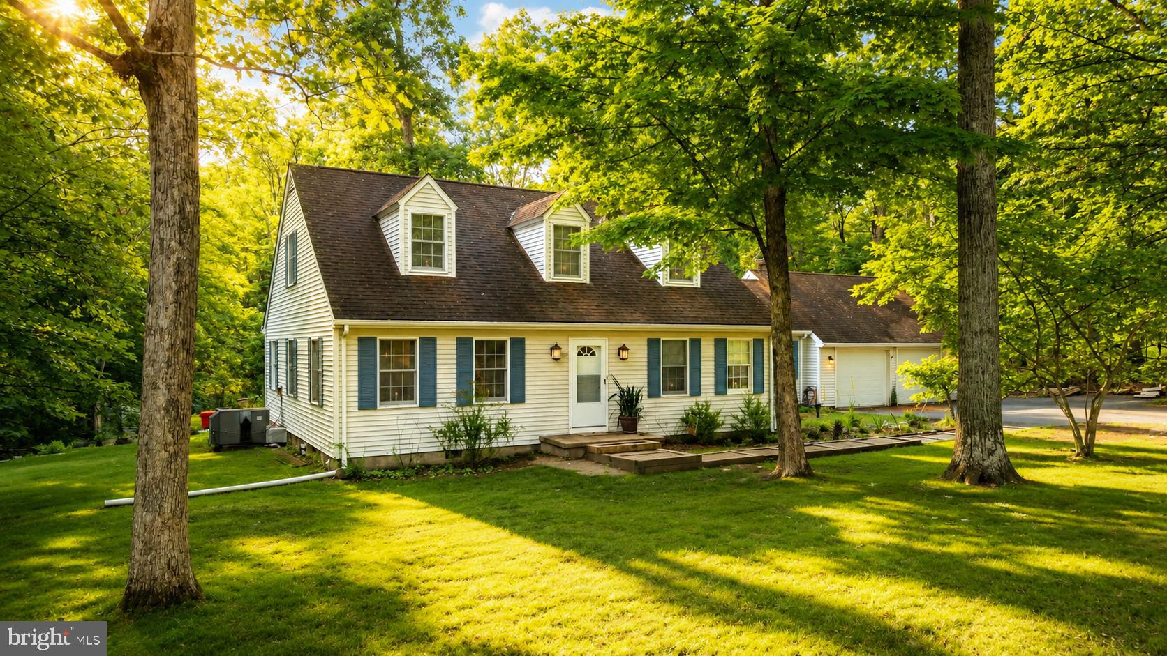 SMITHFIELD VILLAGE - Residential