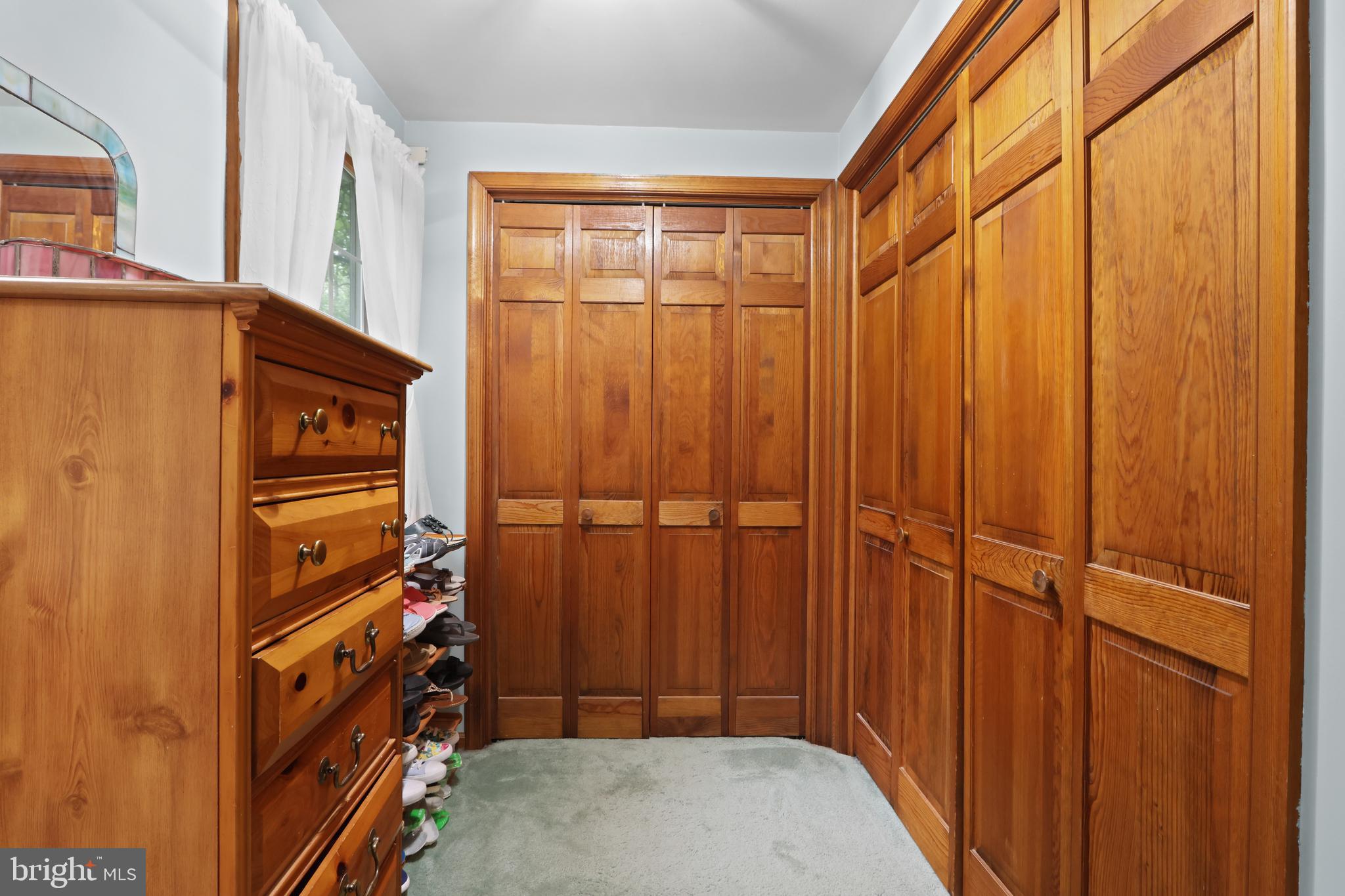 SMITHFIELD VILLAGE - Residential