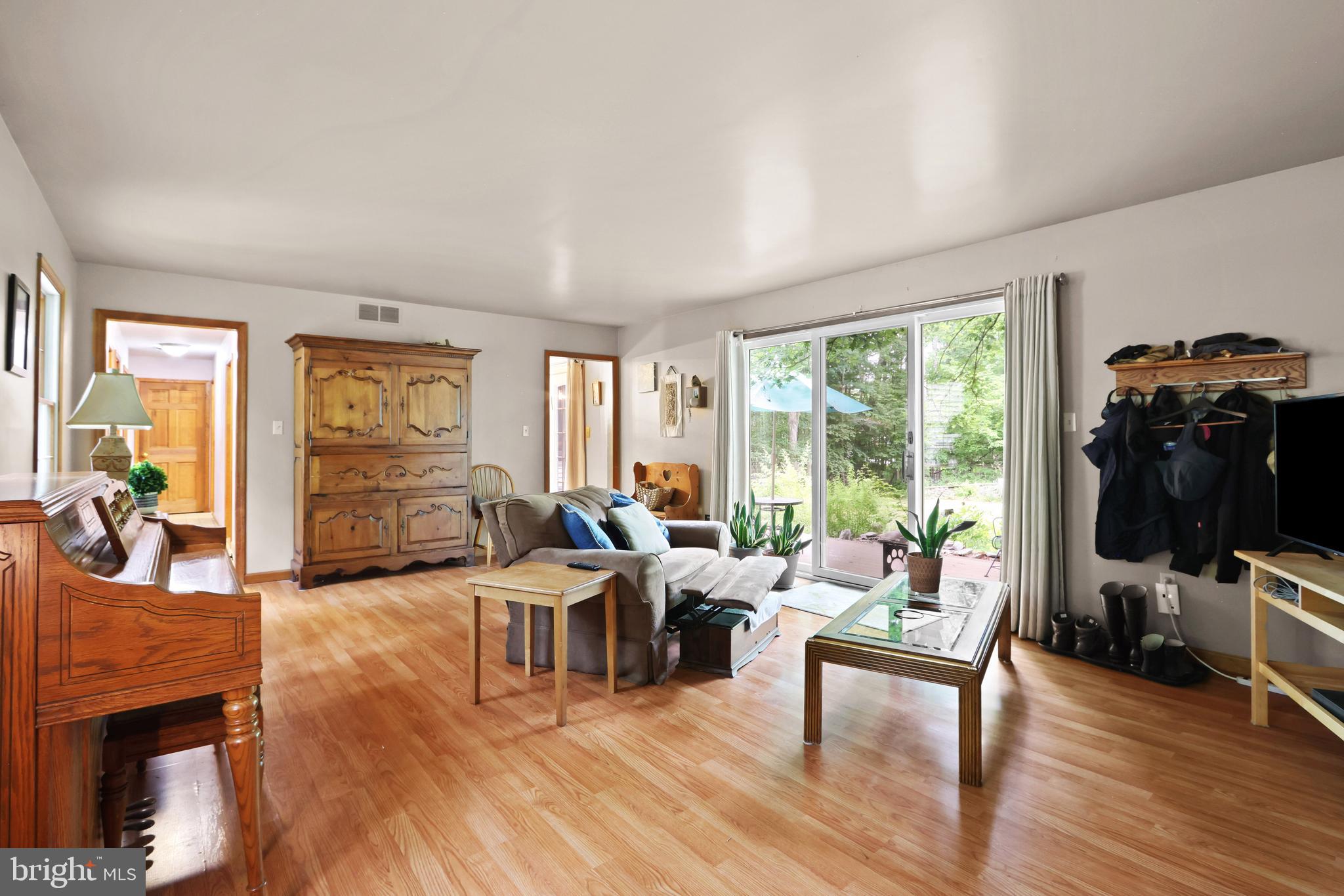 SMITHFIELD VILLAGE - Residential