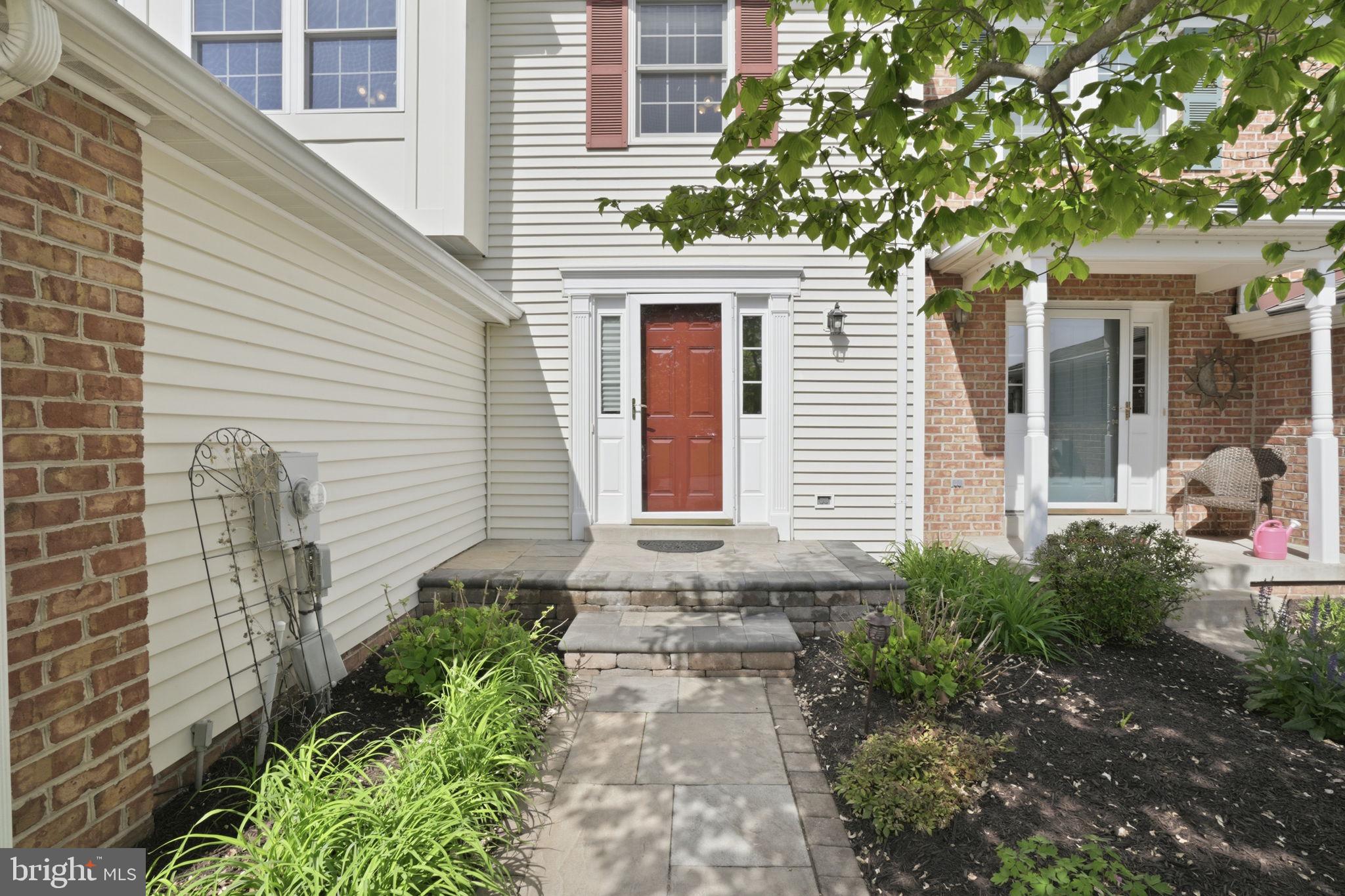 WATERSIDE - Residential