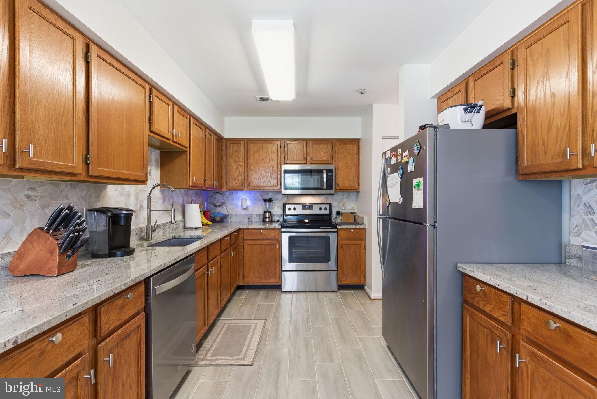 VILL AT MANCHESTER FARMS - Residential