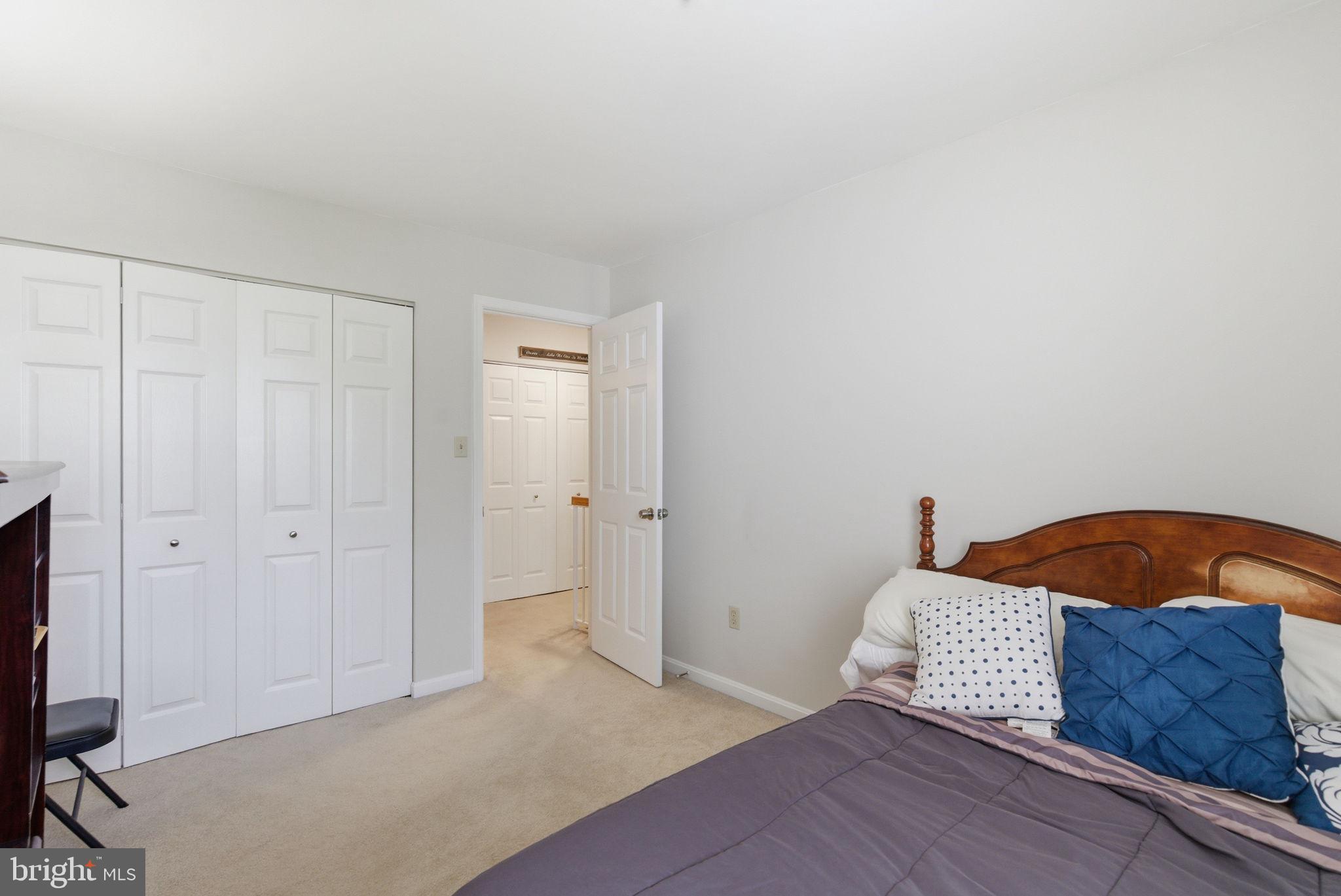 VILL AT MANCHESTER FARMS - Residential