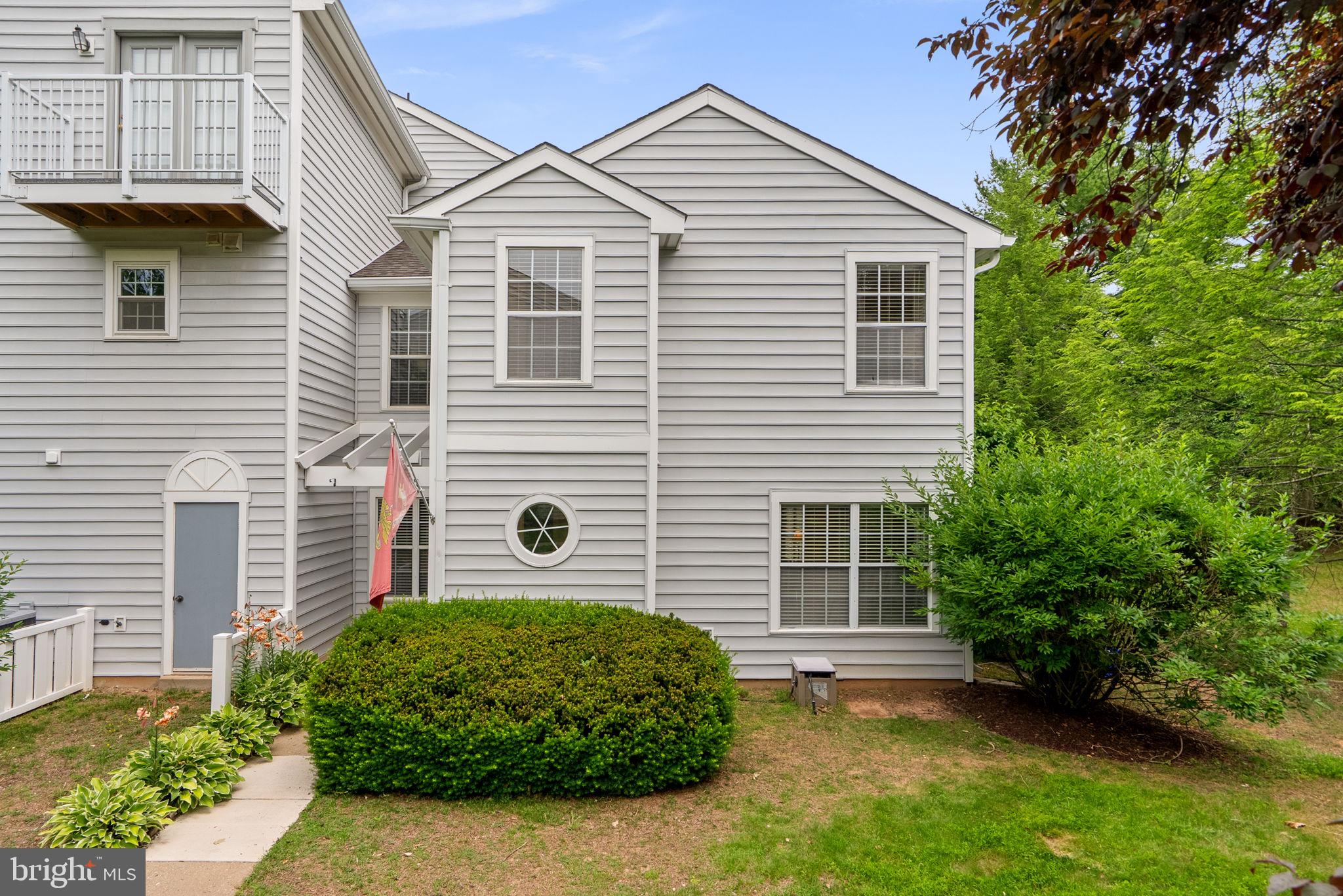 VILL AT MANCHESTER FARMS - Residential