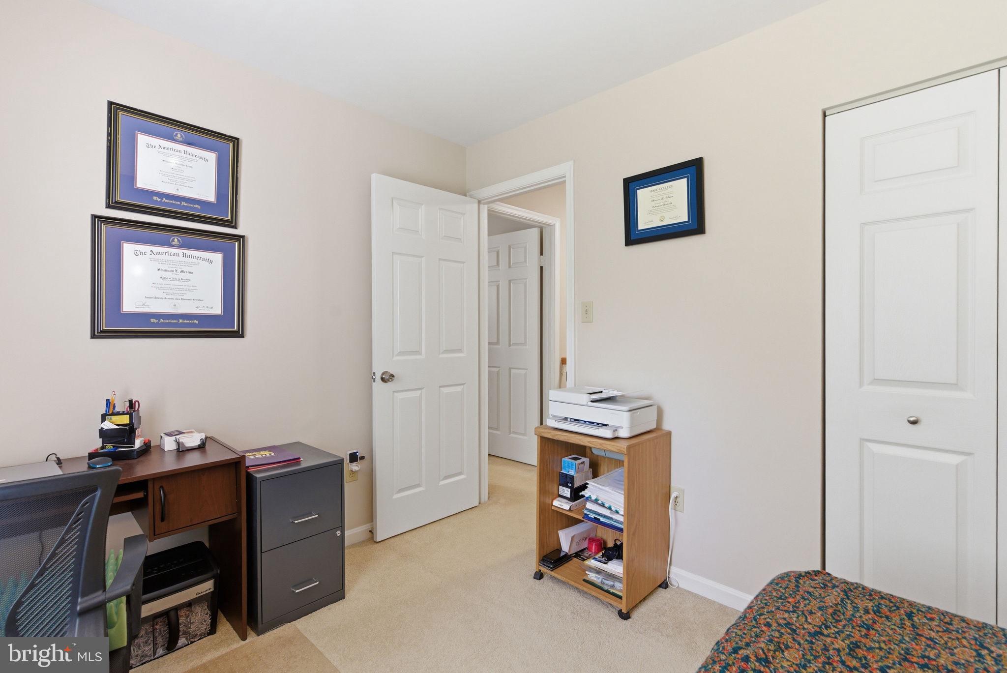 VILL AT MANCHESTER FARMS - Residential