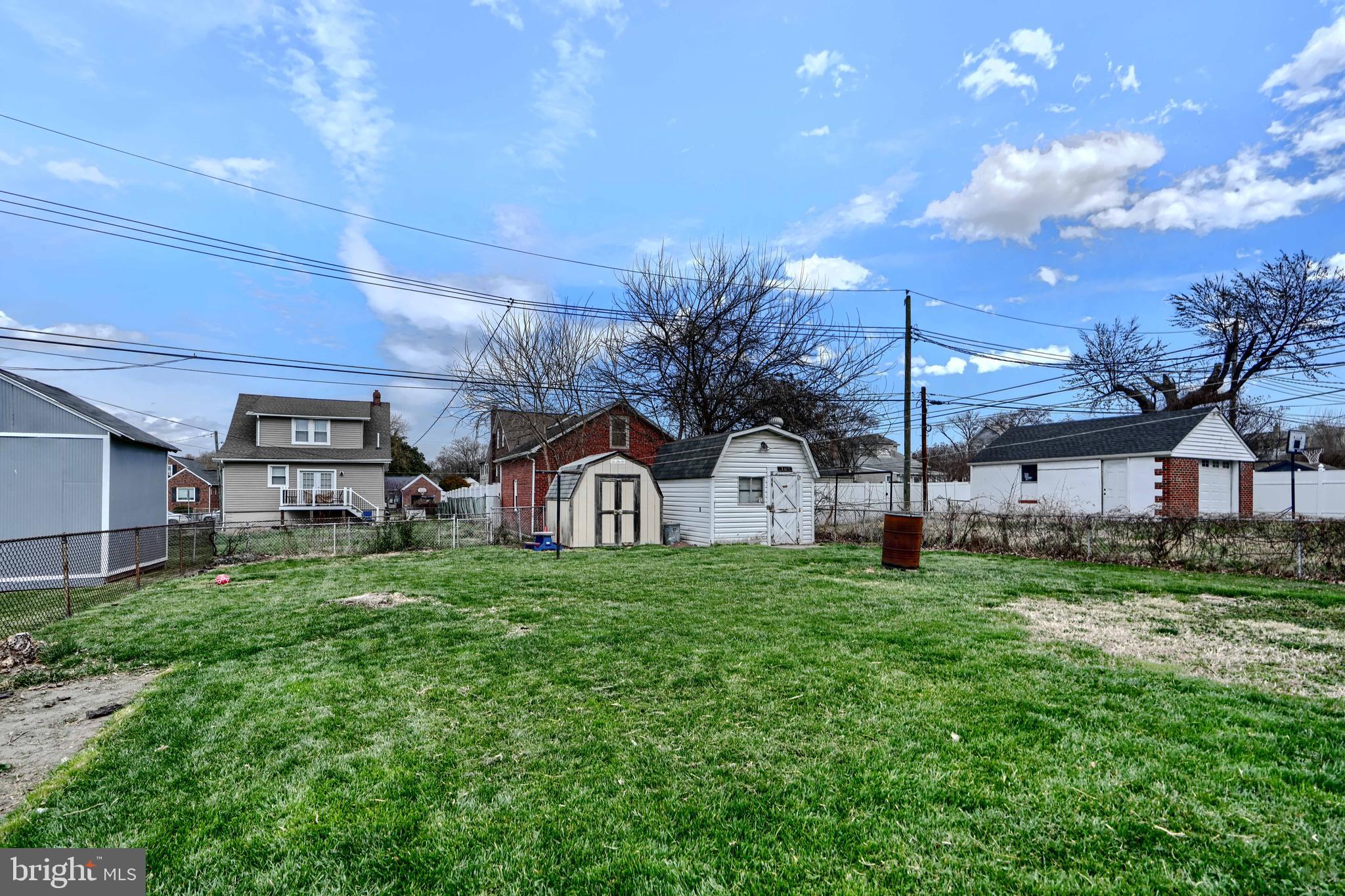 FAIRLAWN - Residential