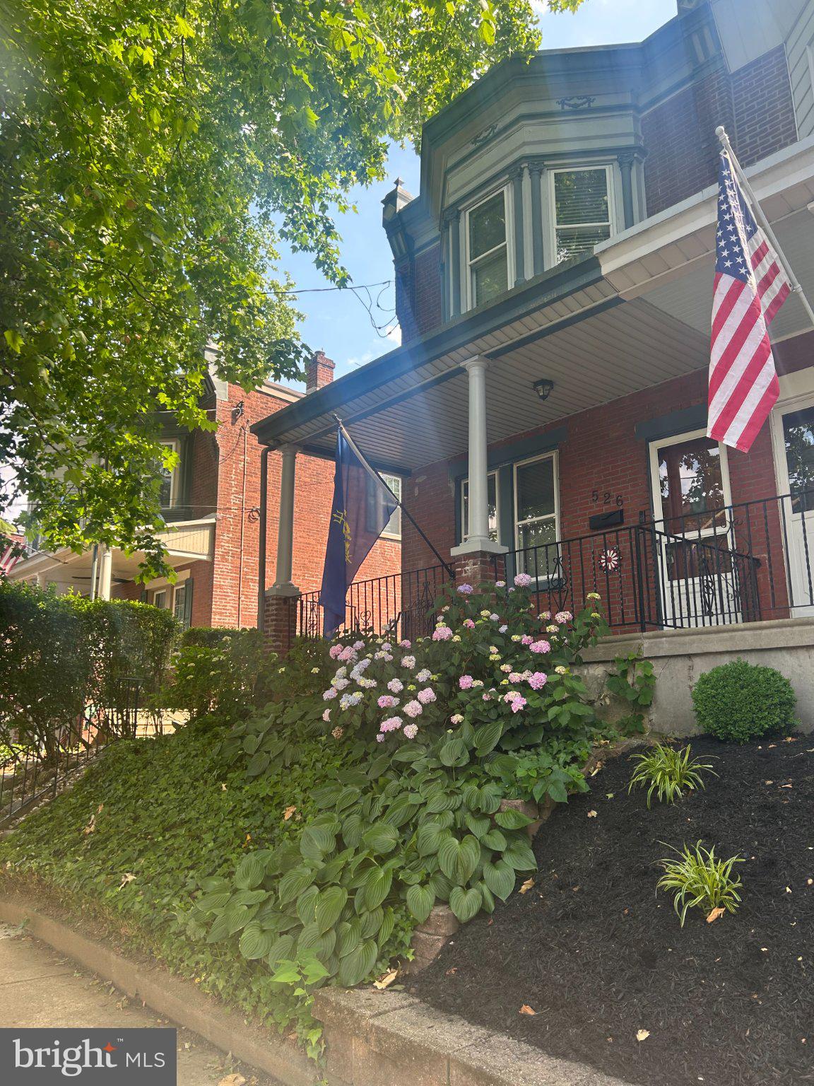FOX CHASE - Residential
