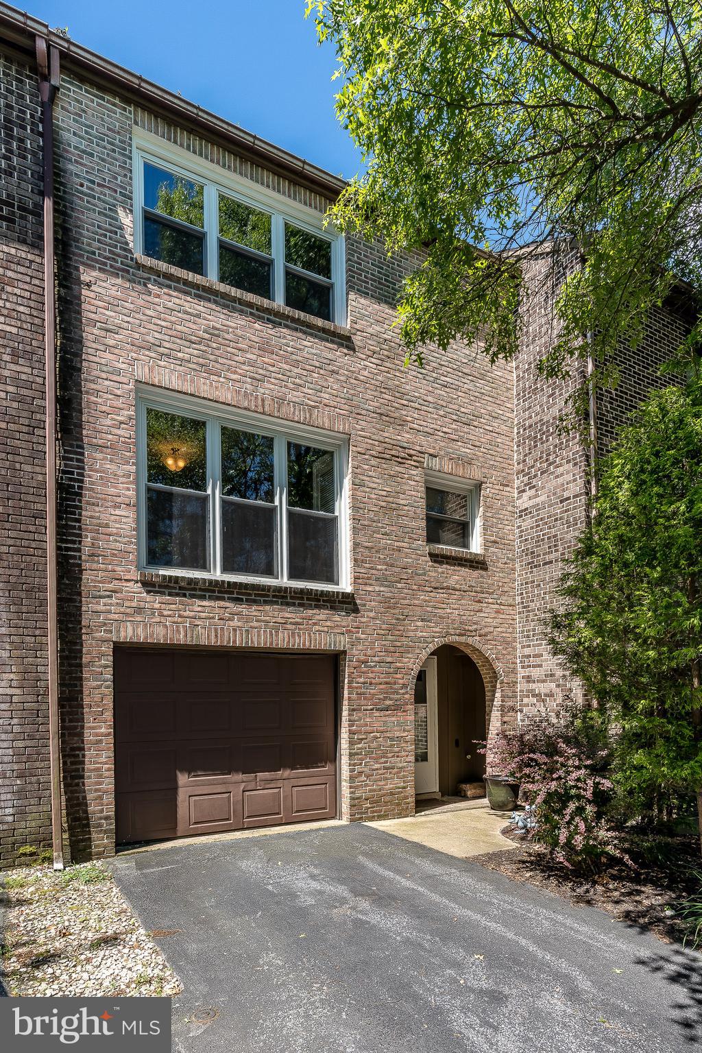 FLYING HILLS - Residential