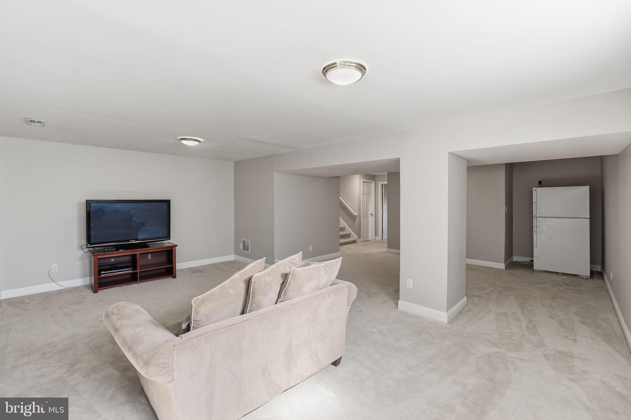 NOTTINGHAM WOODS - Residential